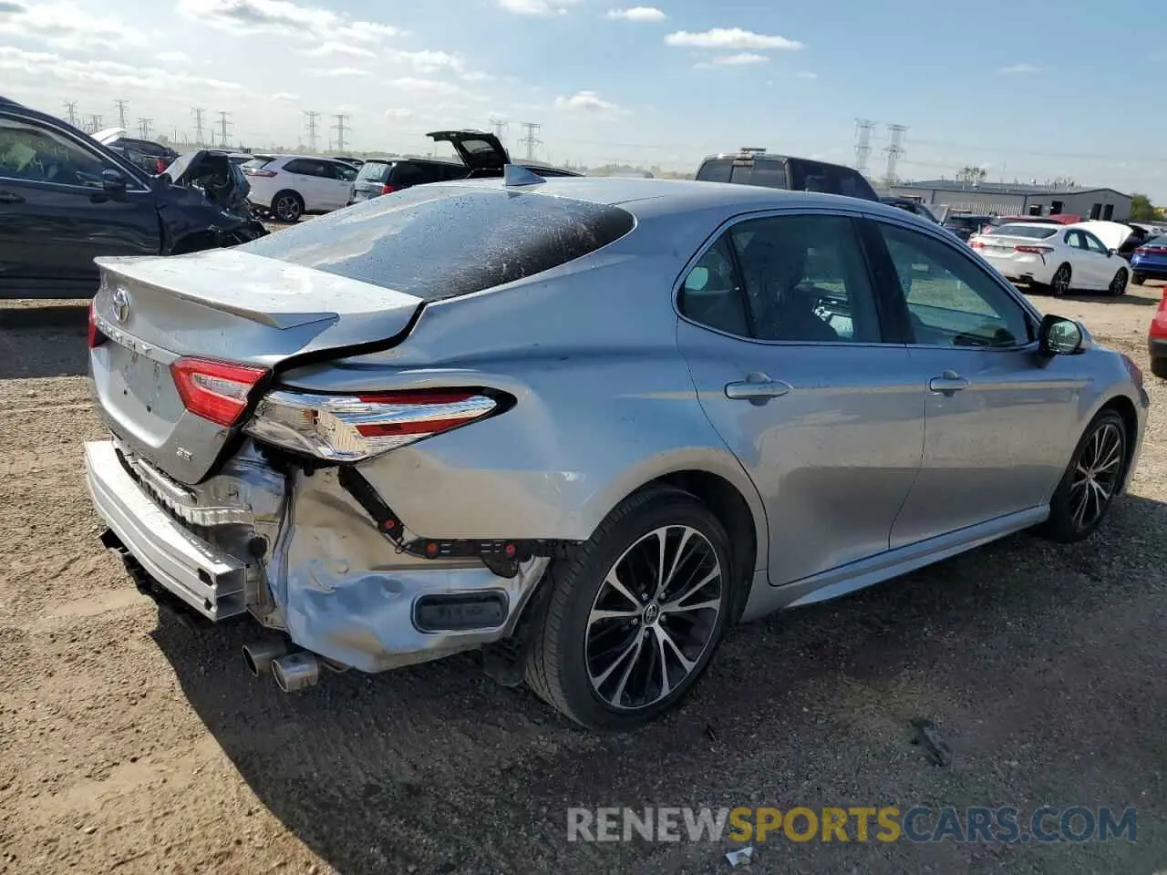 3 Photograph of a damaged car 4T1G11AK4LU505923 TOYOTA CAMRY 2020