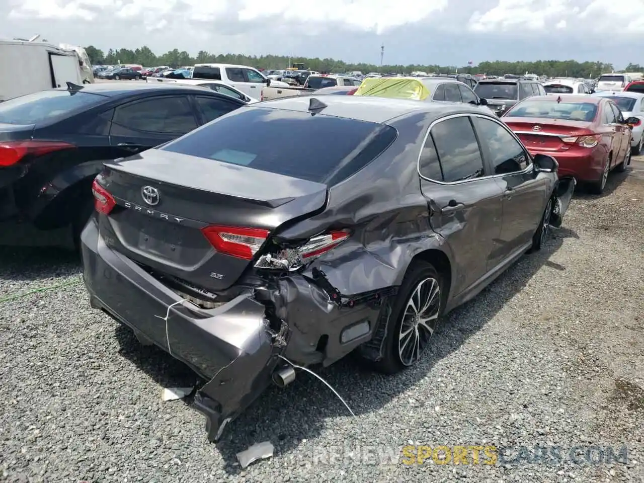 4 Photograph of a damaged car 4T1G11AK4LU860154 TOYOTA CAMRY 2020