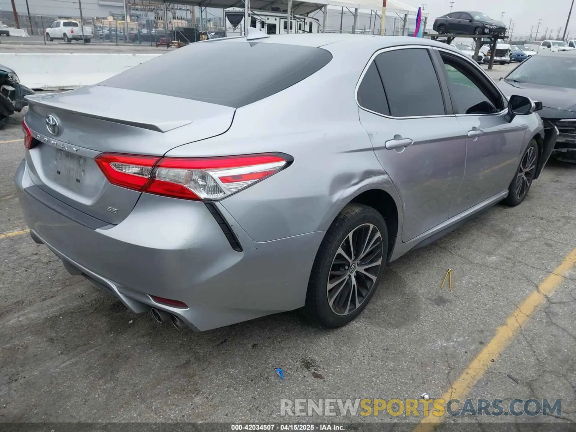 4 Photograph of a damaged car 4T1G11AK4LU872773 TOYOTA CAMRY 2020