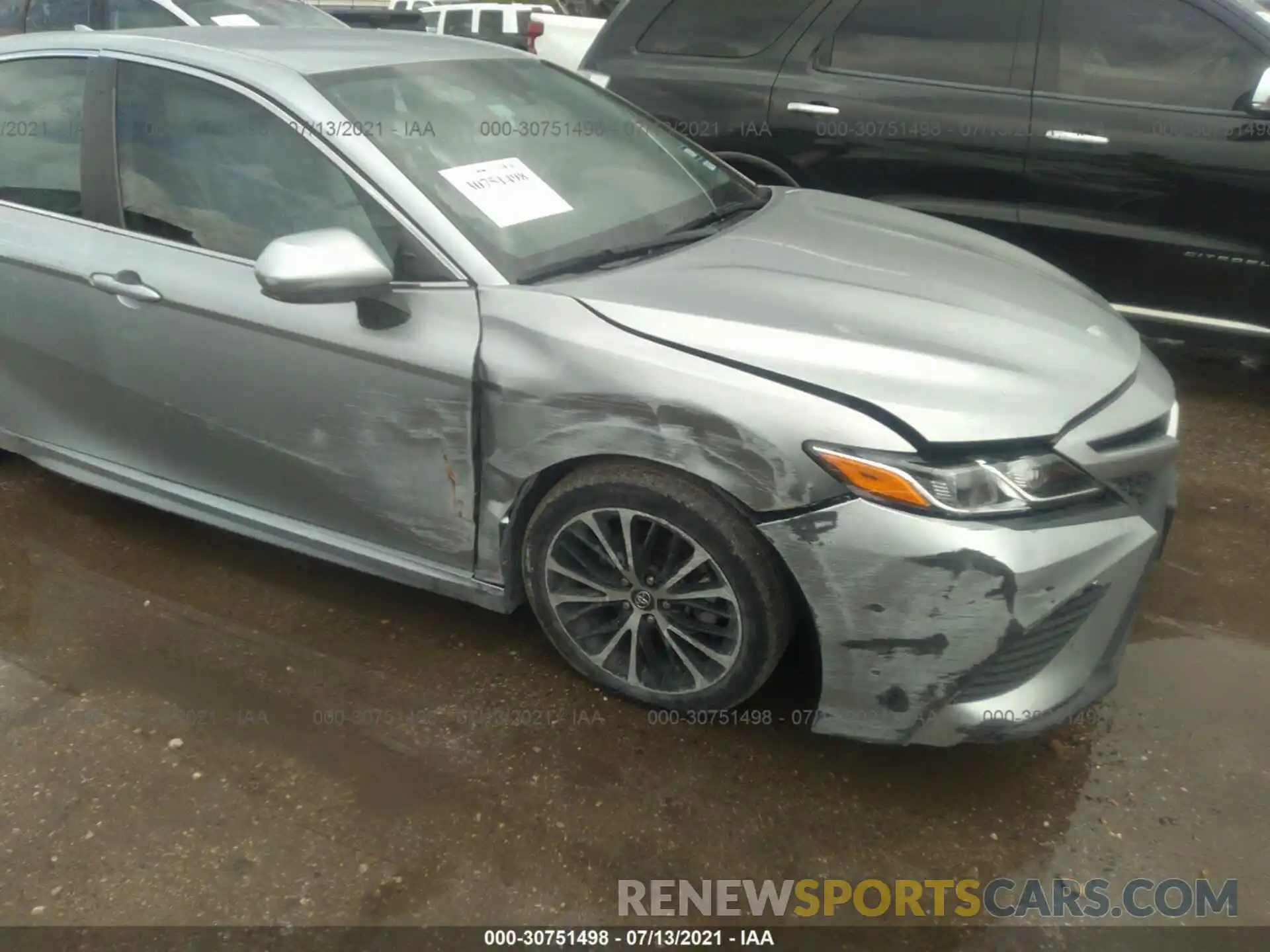 6 Photograph of a damaged car 4T1G11AK4LU874927 TOYOTA CAMRY 2020