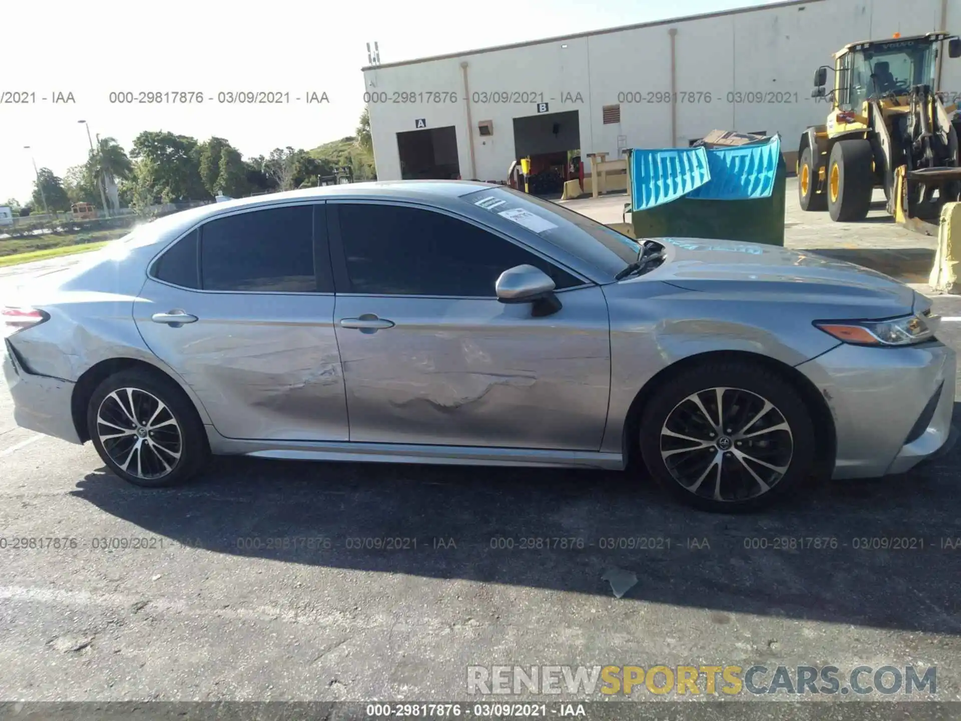 6 Photograph of a damaged car 4T1G11AK4LU887466 TOYOTA CAMRY 2020