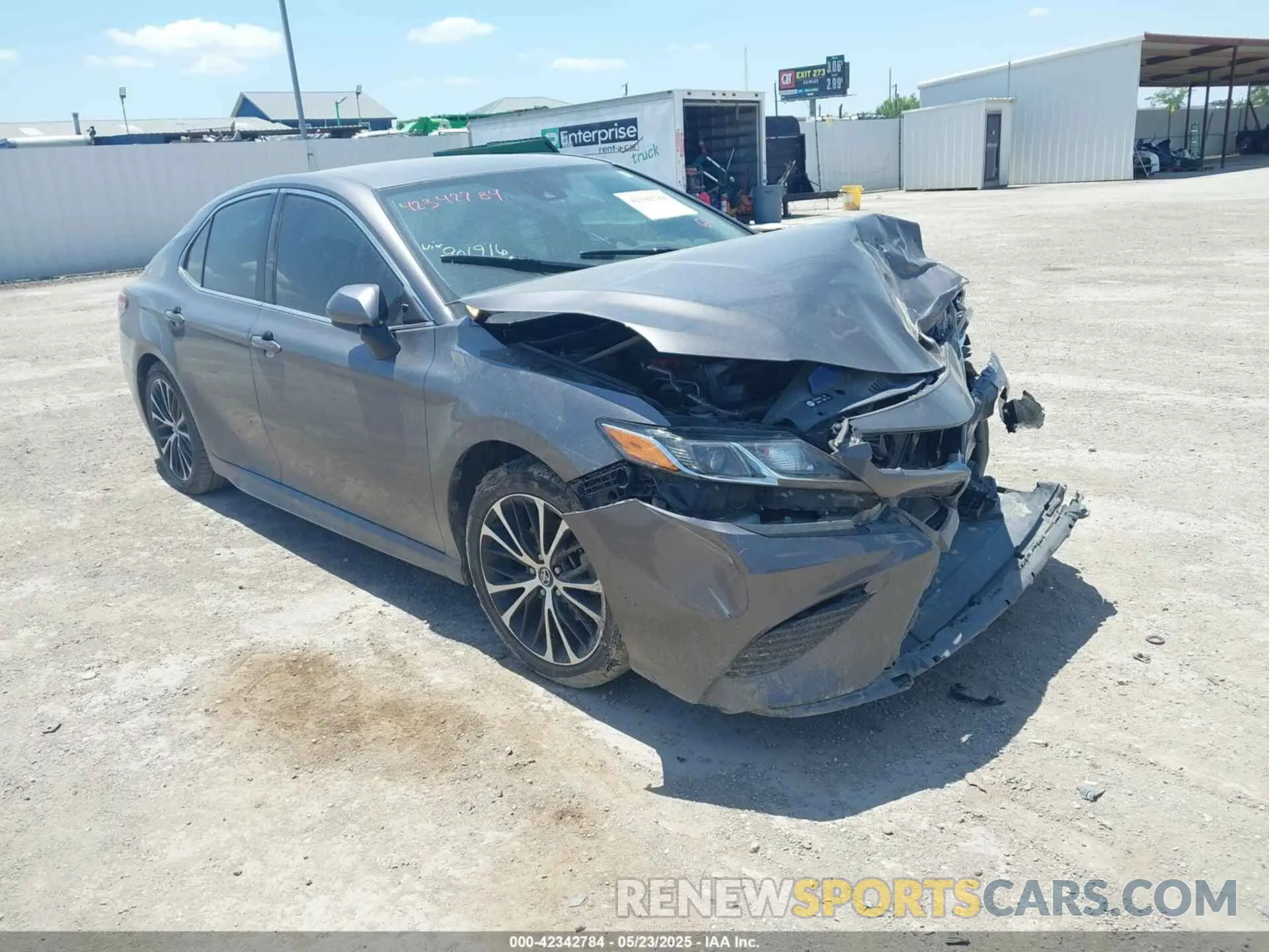 1 Photograph of a damaged car 4T1G11AK4LU901916 TOYOTA CAMRY 2020