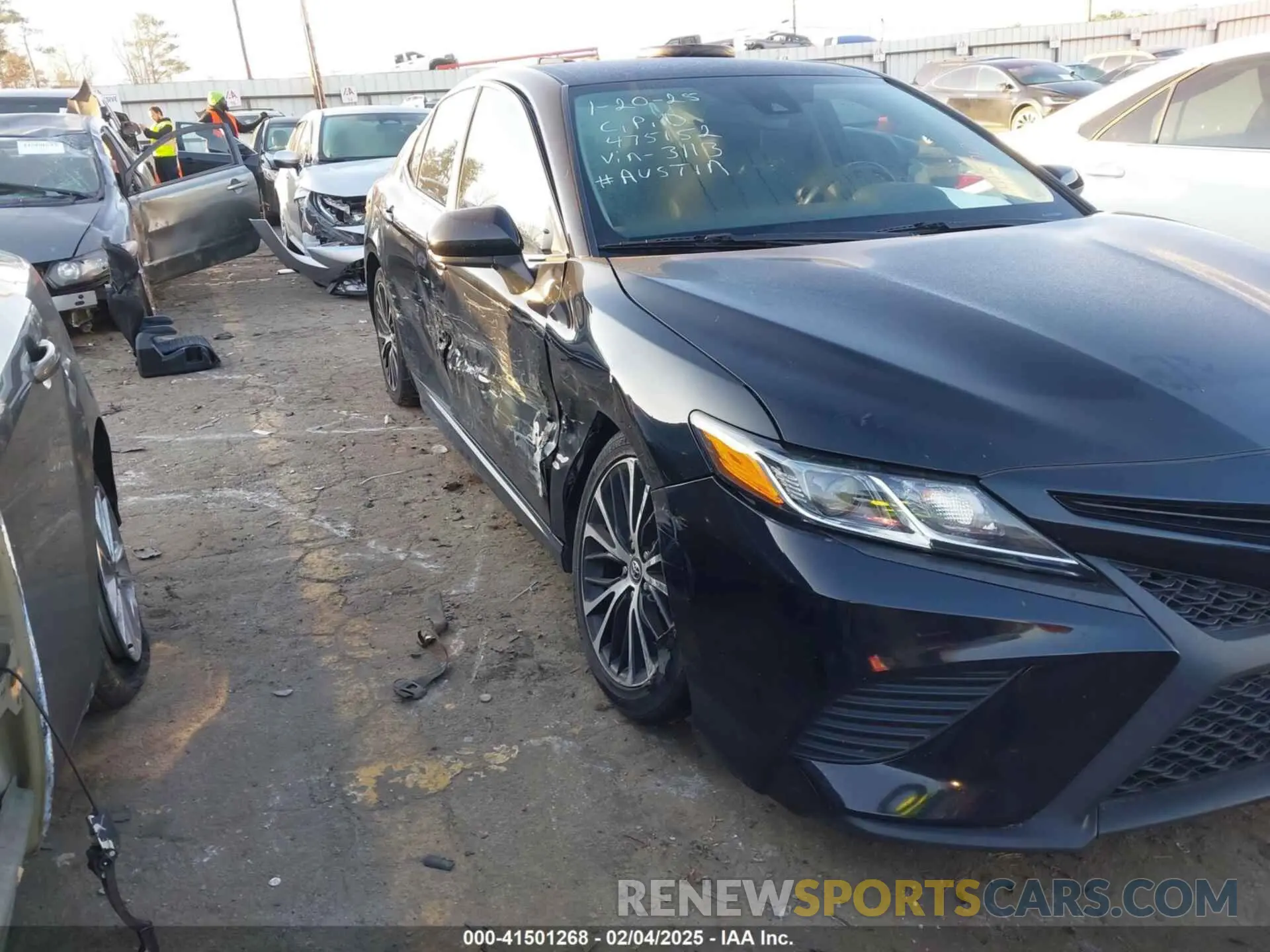 6 Photograph of a damaged car 4T1G11AK4LU913113 TOYOTA CAMRY 2020