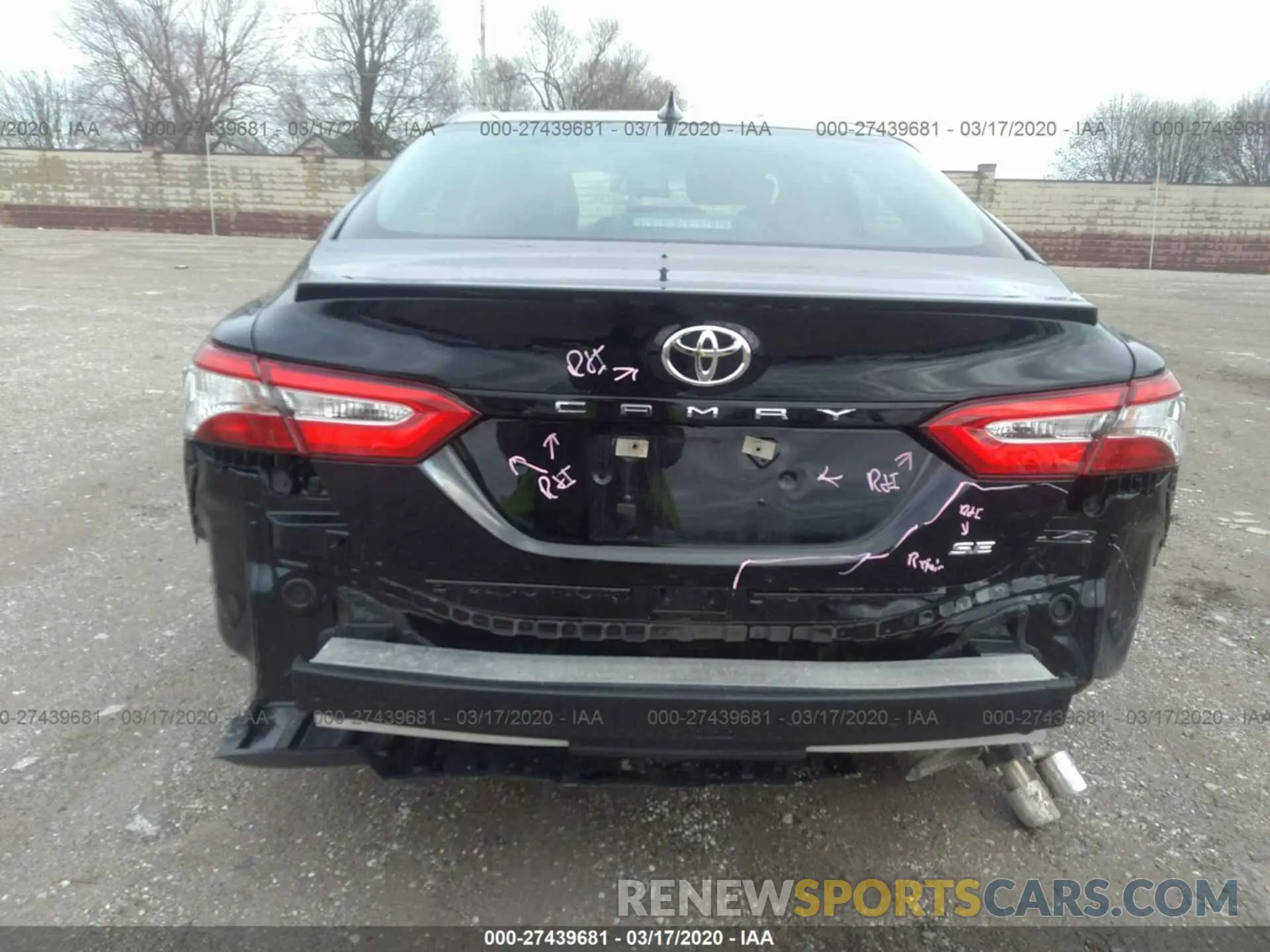 6 Photograph of a damaged car 4T1G11AK4LU917548 TOYOTA CAMRY 2020
