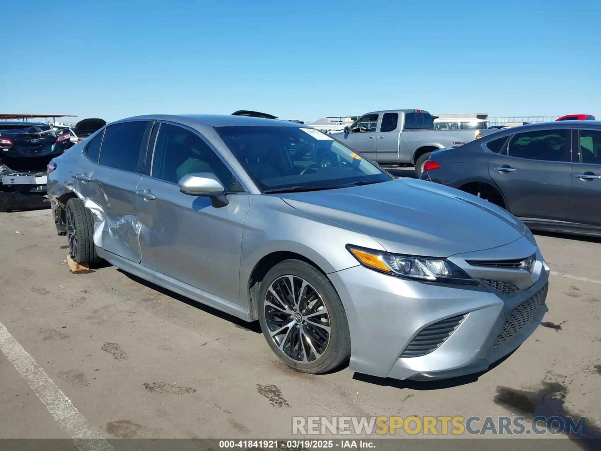1 Photograph of a damaged car 4T1G11AK4LU920093 TOYOTA CAMRY 2020