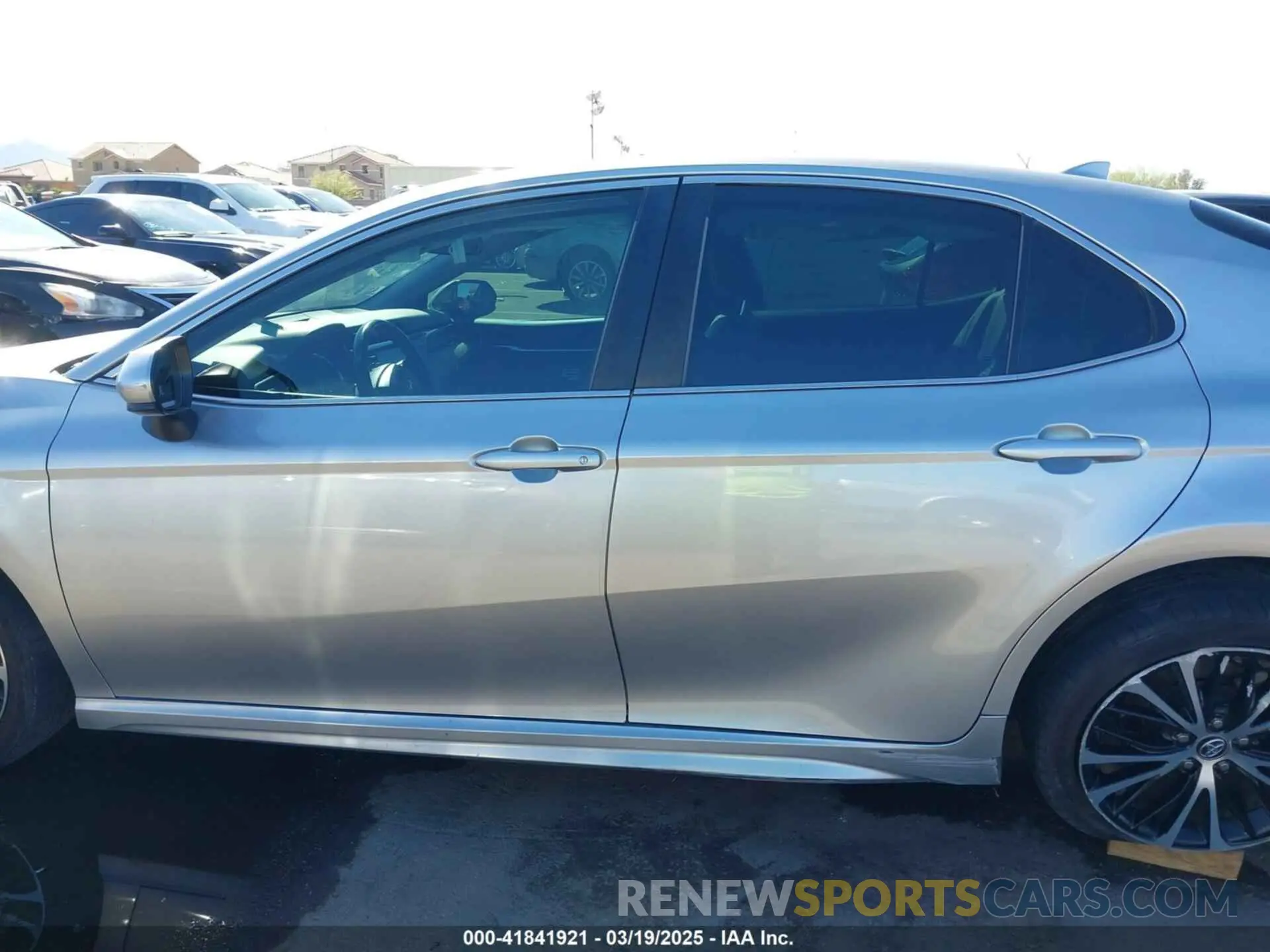 14 Photograph of a damaged car 4T1G11AK4LU920093 TOYOTA CAMRY 2020