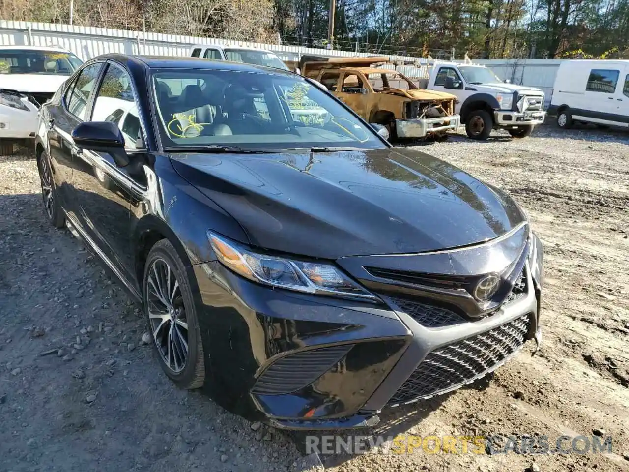 1 Photograph of a damaged car 4T1G11AK4LU927593 TOYOTA CAMRY 2020