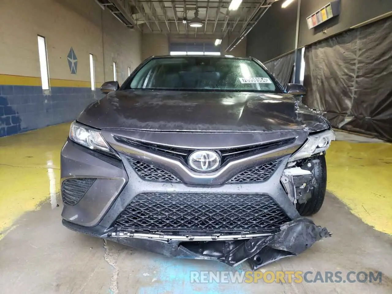 5 Photograph of a damaged car 4T1G11AK4LU927738 TOYOTA CAMRY 2020