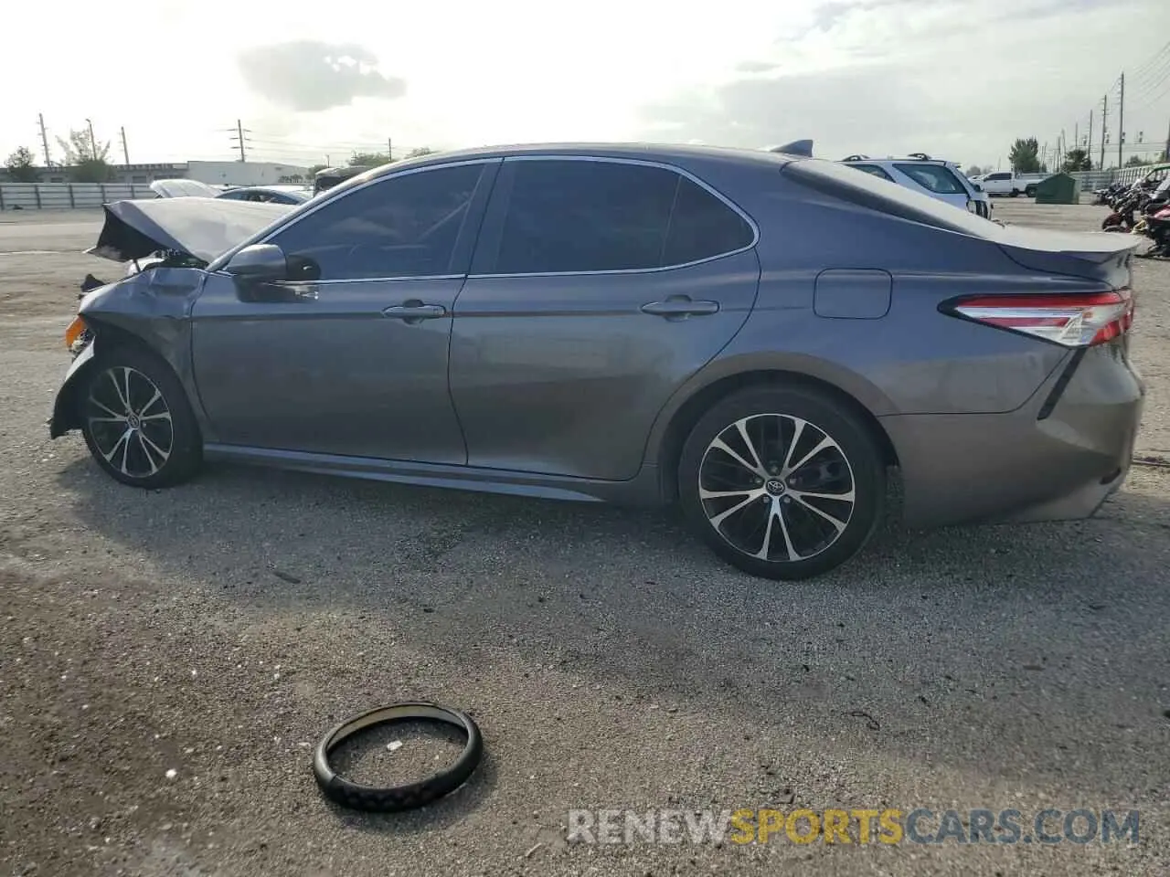 2 Photograph of a damaged car 4T1G11AK4LU931708 TOYOTA CAMRY 2020