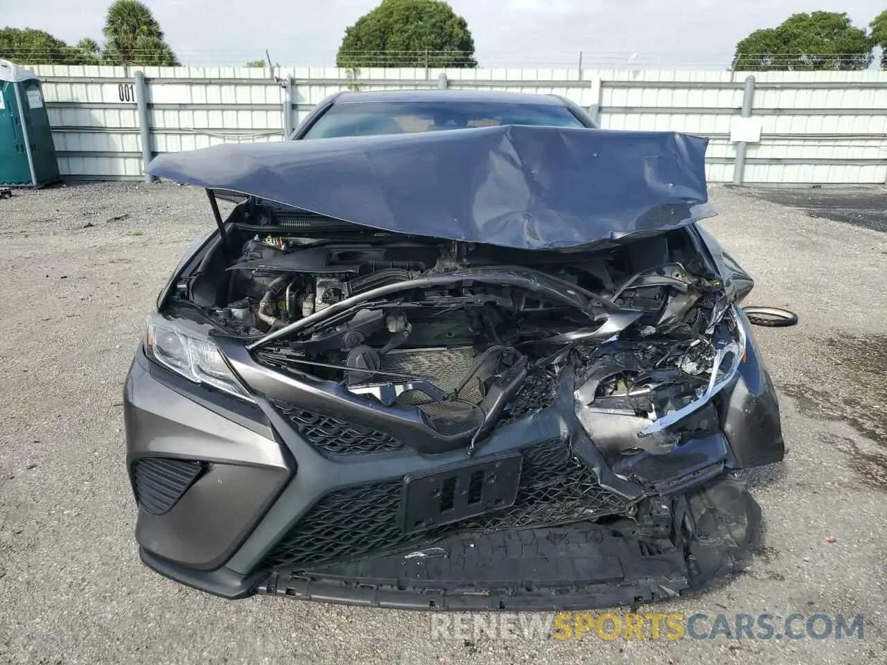 5 Photograph of a damaged car 4T1G11AK4LU931708 TOYOTA CAMRY 2020