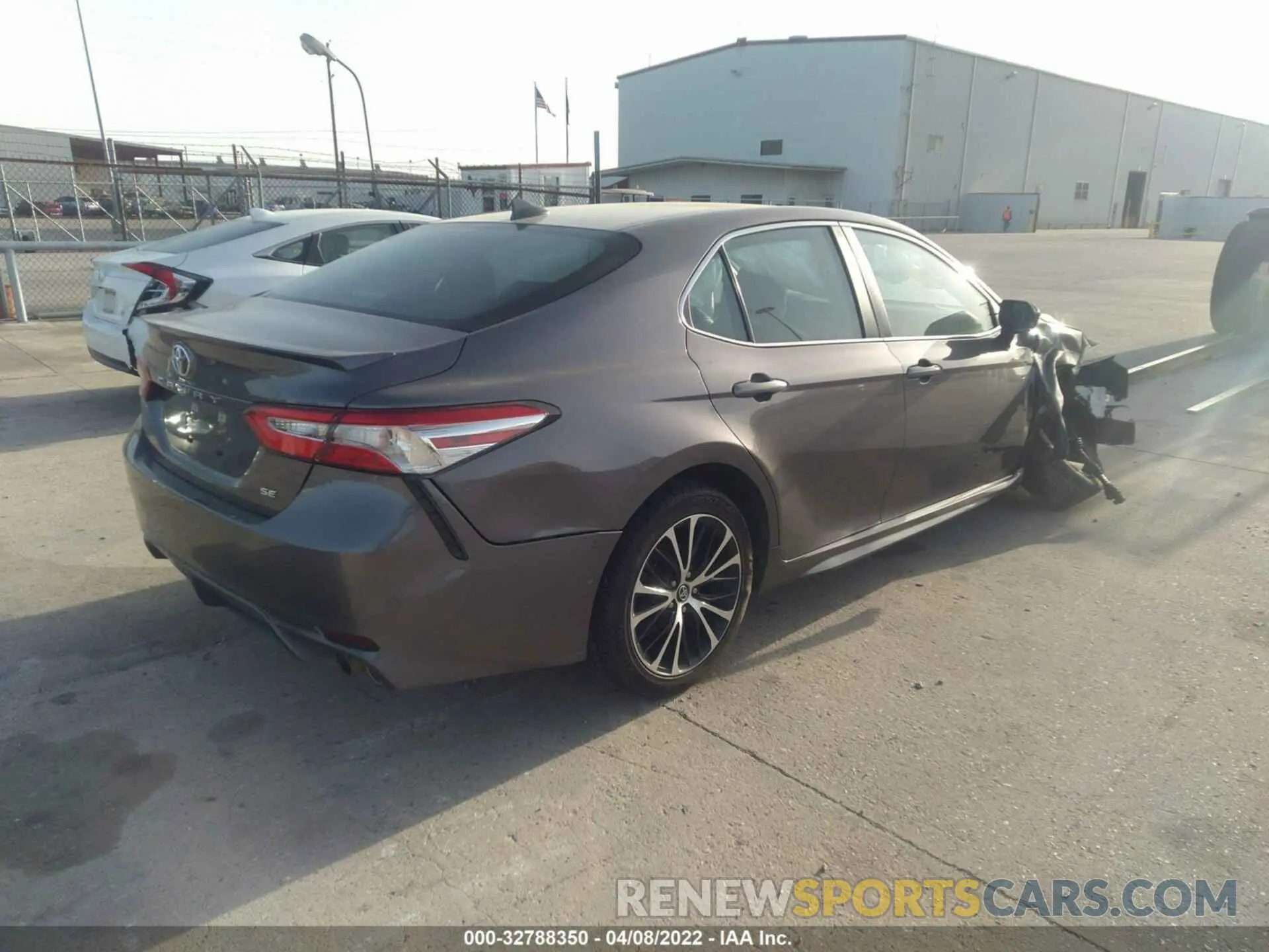 4 Photograph of a damaged car 4T1G11AK4LU933507 TOYOTA CAMRY 2020