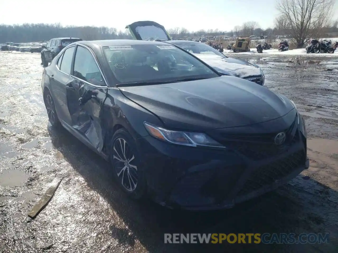 1 Photograph of a damaged car 4T1G11AK4LU934107 TOYOTA CAMRY 2020