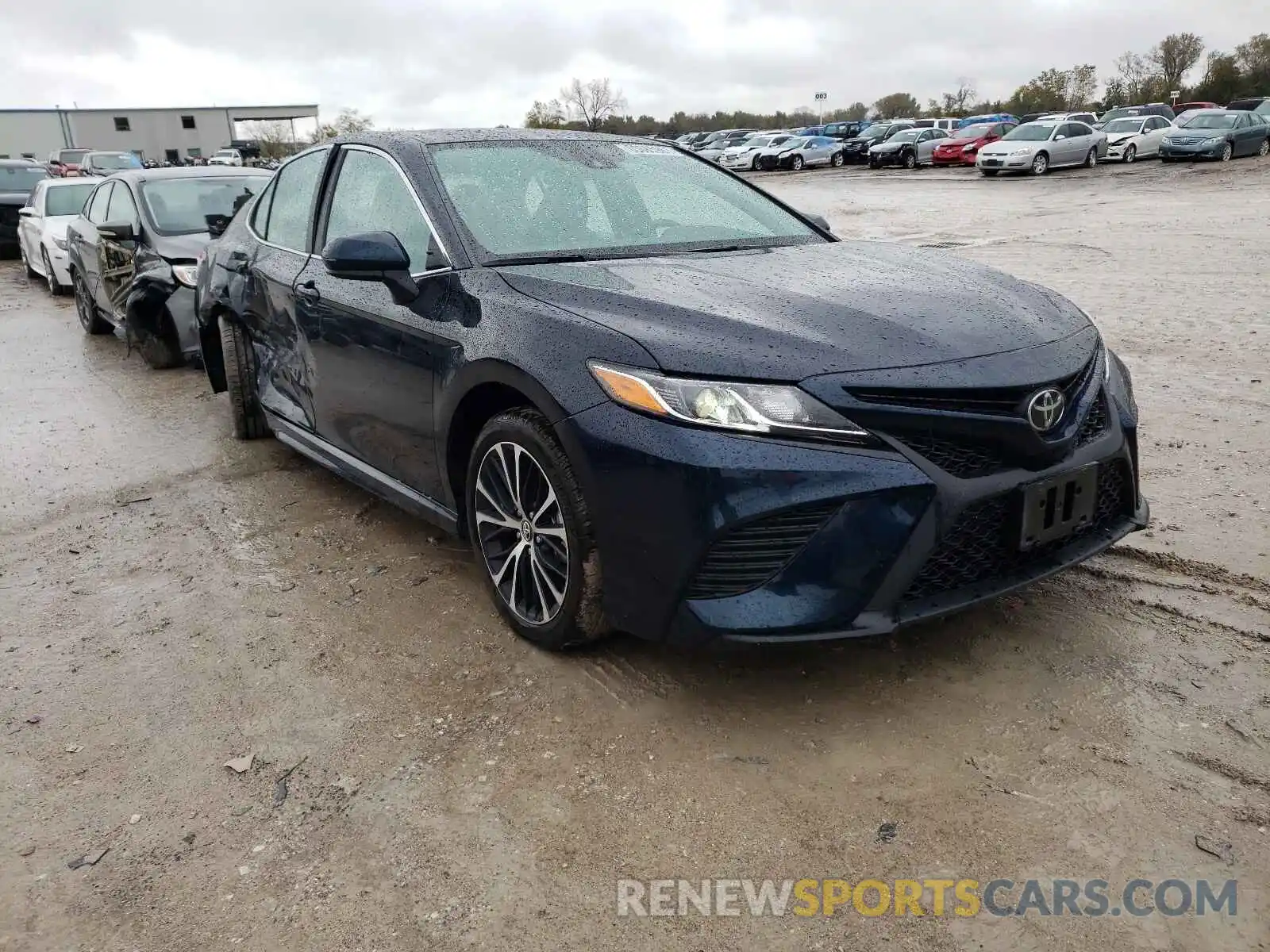 1 Photograph of a damaged car 4T1G11AK4LU934706 TOYOTA CAMRY 2020