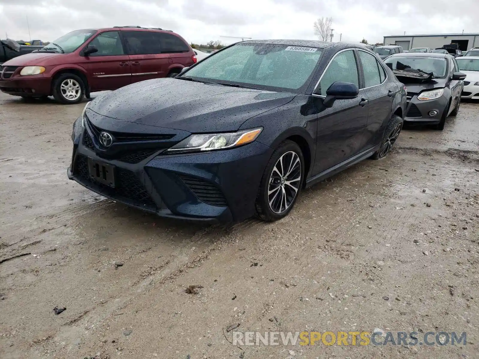 2 Photograph of a damaged car 4T1G11AK4LU934706 TOYOTA CAMRY 2020