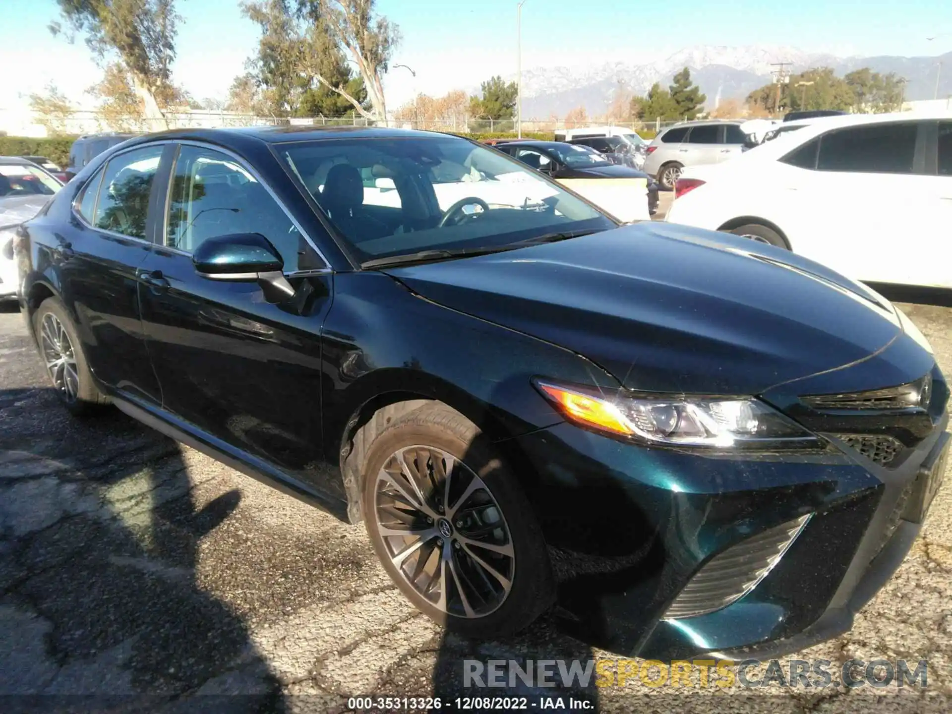 1 Photograph of a damaged car 4T1G11AK4LU941526 TOYOTA CAMRY 2020