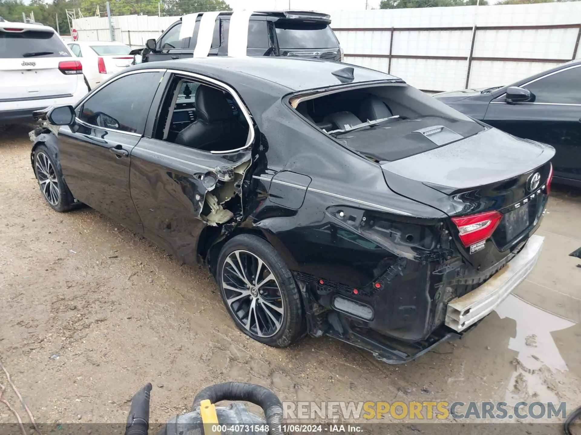 3 Photograph of a damaged car 4T1G11AK4LU949027 TOYOTA CAMRY 2020
