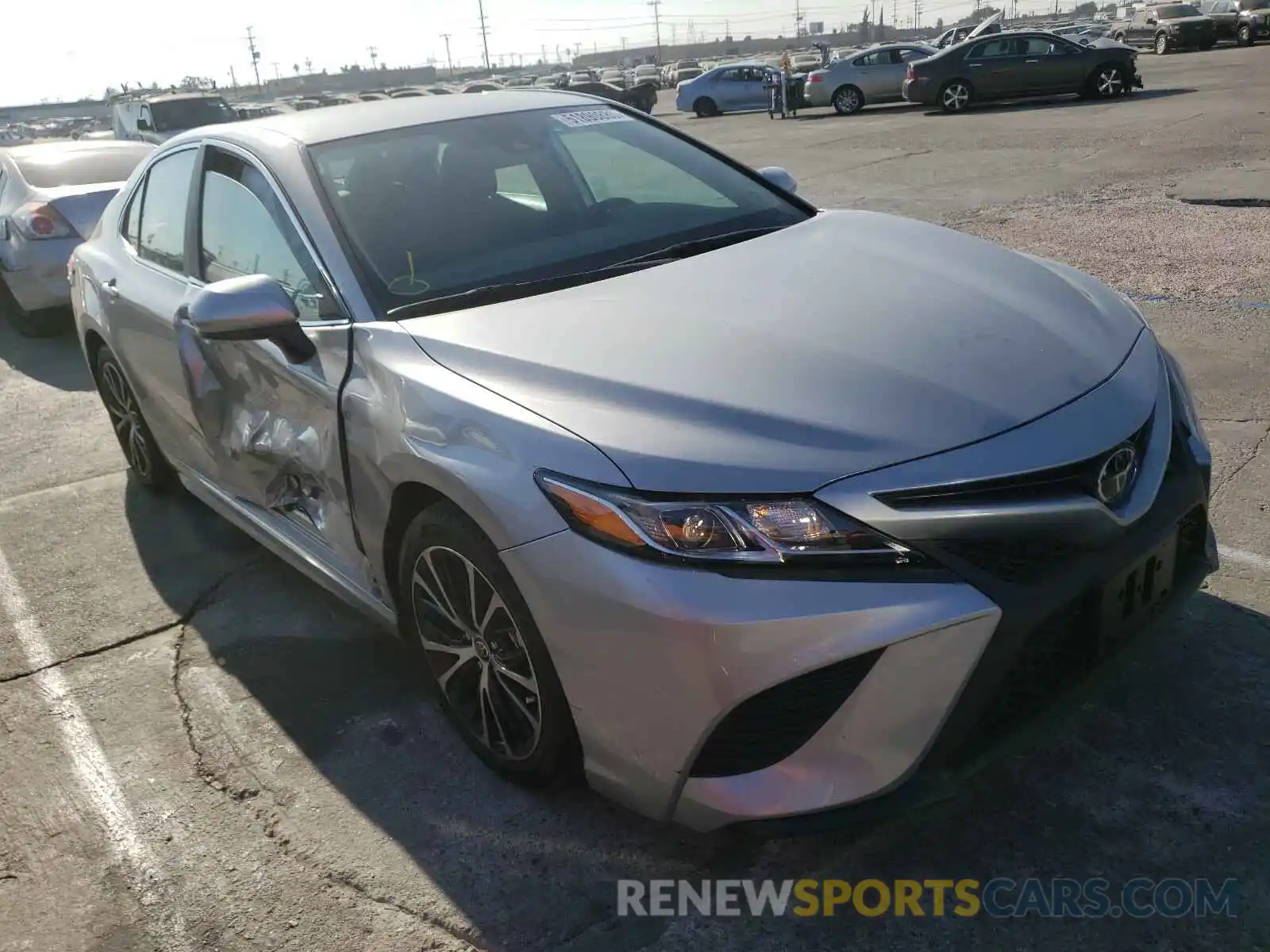 1 Photograph of a damaged car 4T1G11AK4LU949044 TOYOTA CAMRY 2020