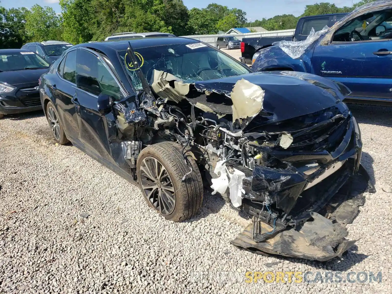 1 Photograph of a damaged car 4T1G11AK4LU952977 TOYOTA CAMRY 2020