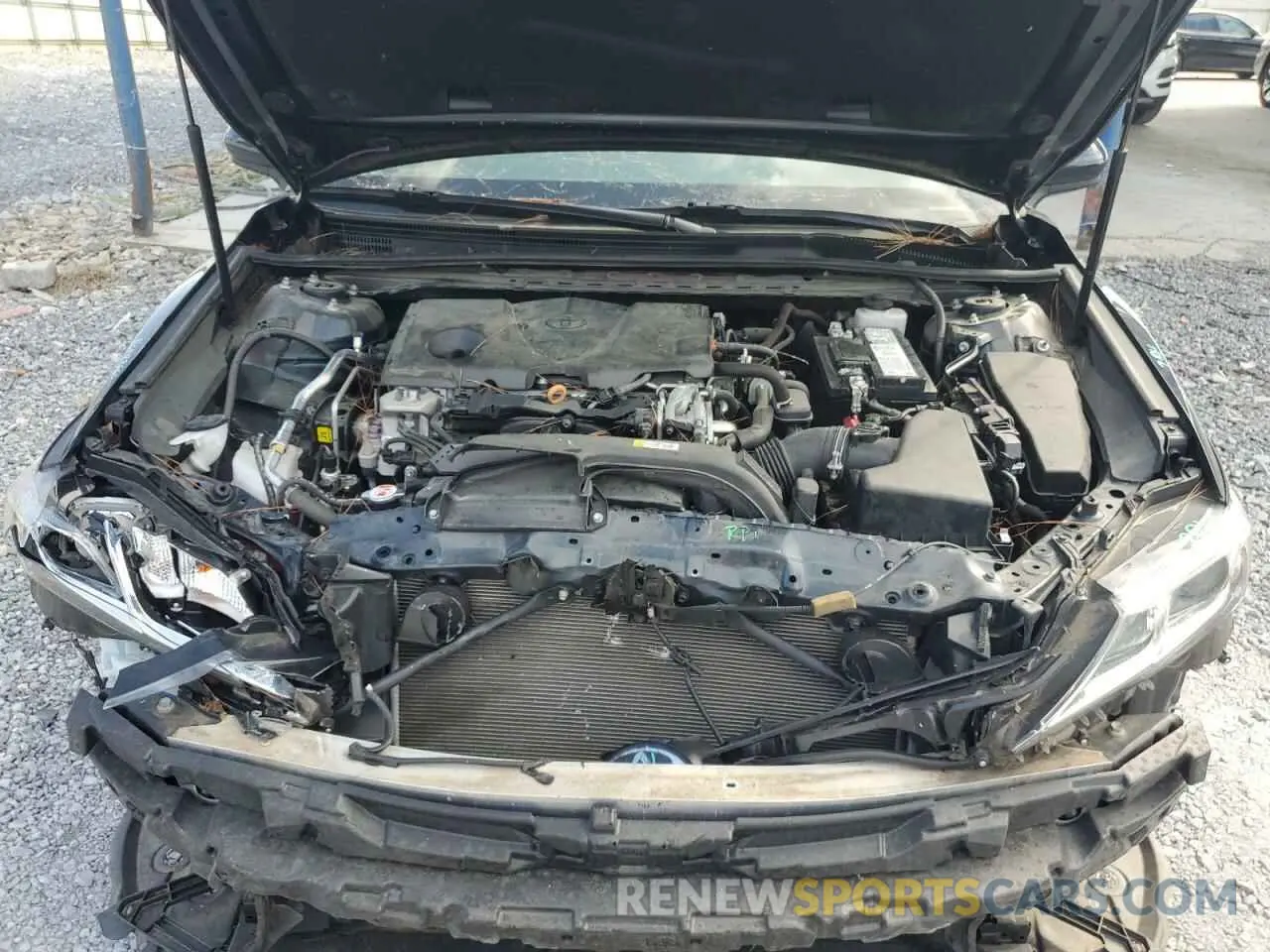 11 Photograph of a damaged car 4T1G11AK4LU963896 TOYOTA CAMRY 2020
