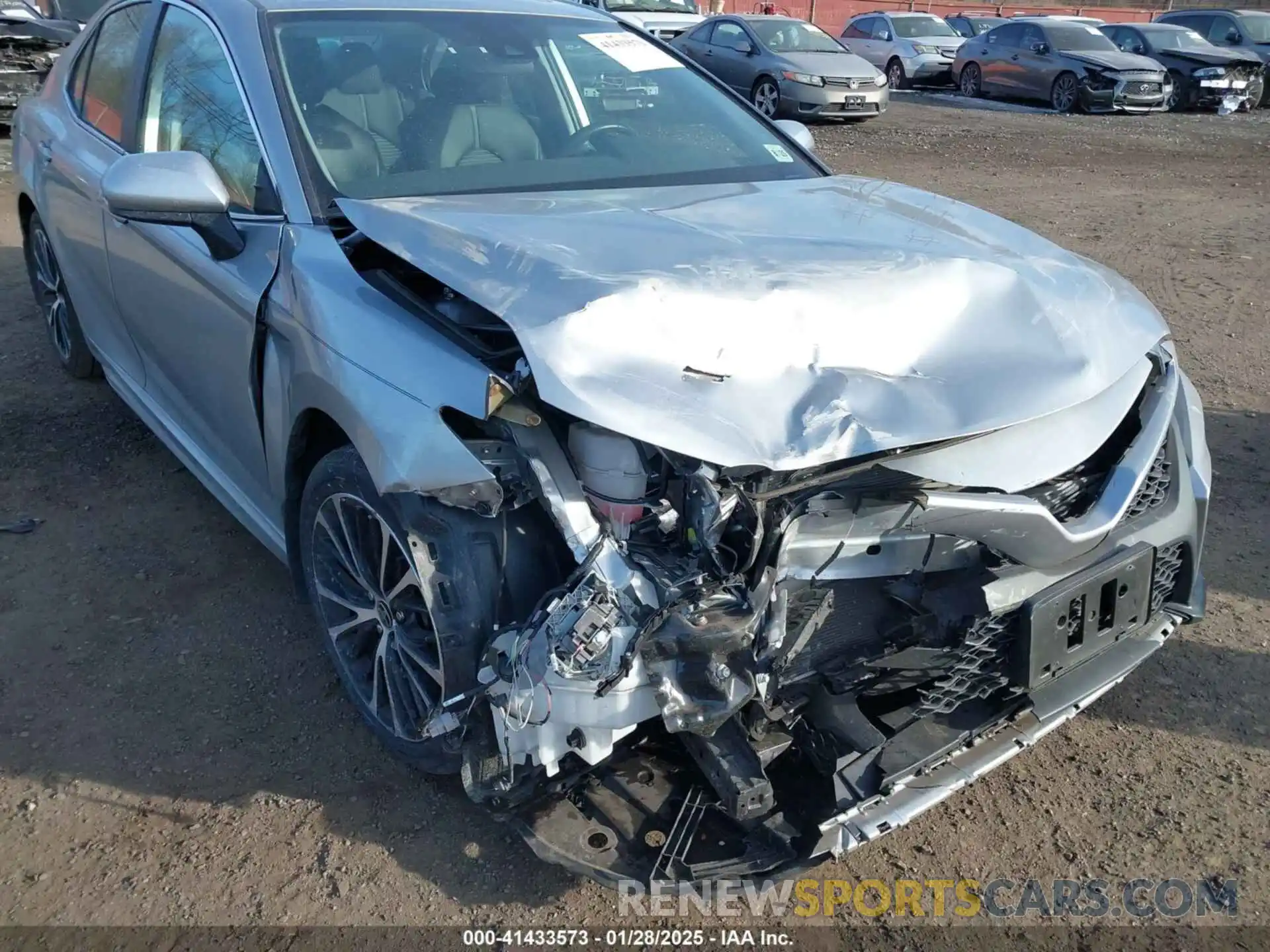 17 Photograph of a damaged car 4T1G11AK4LU971299 TOYOTA CAMRY 2020