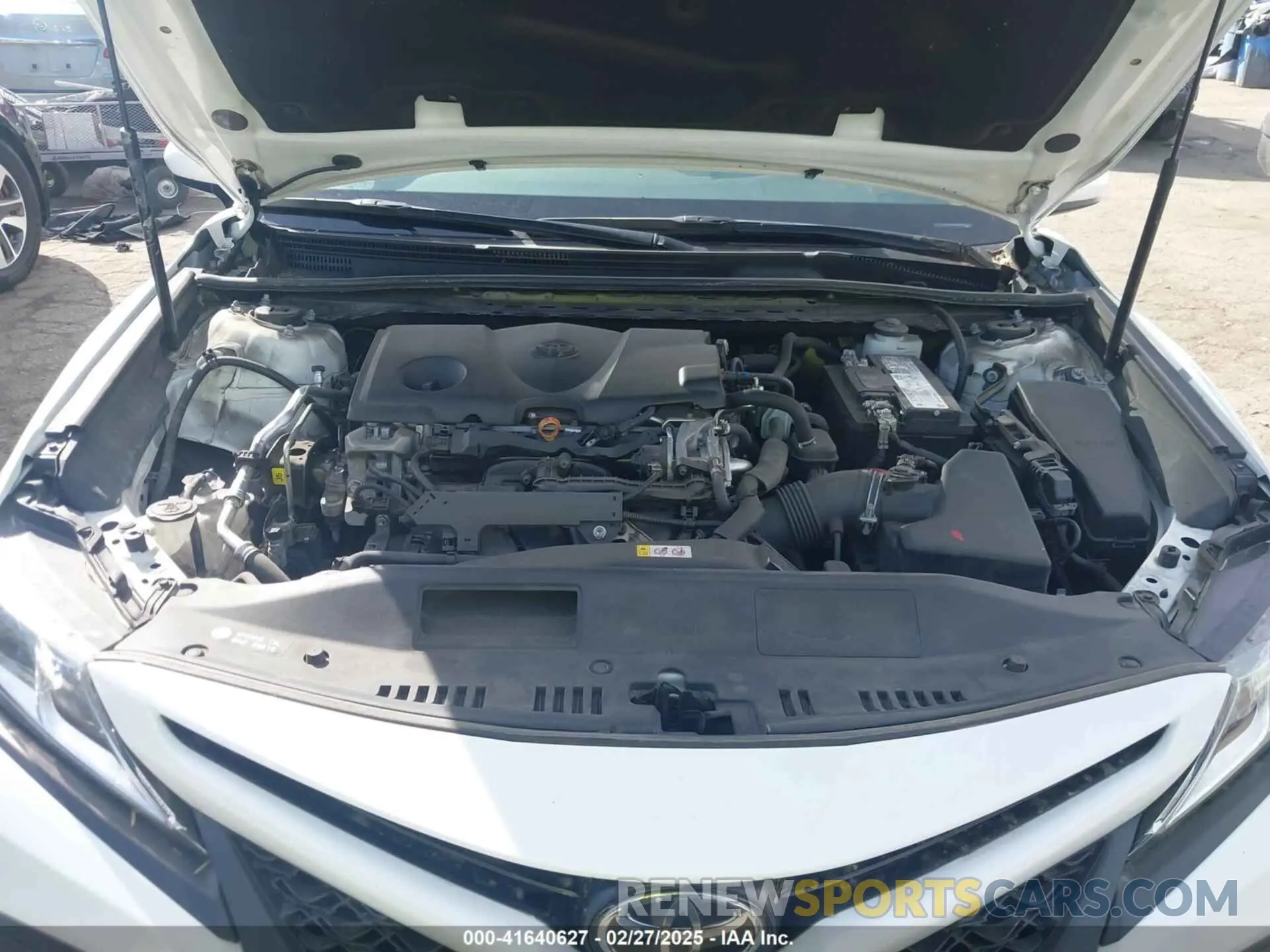 10 Photograph of a damaged car 4T1G11AK4LU973926 TOYOTA CAMRY 2020