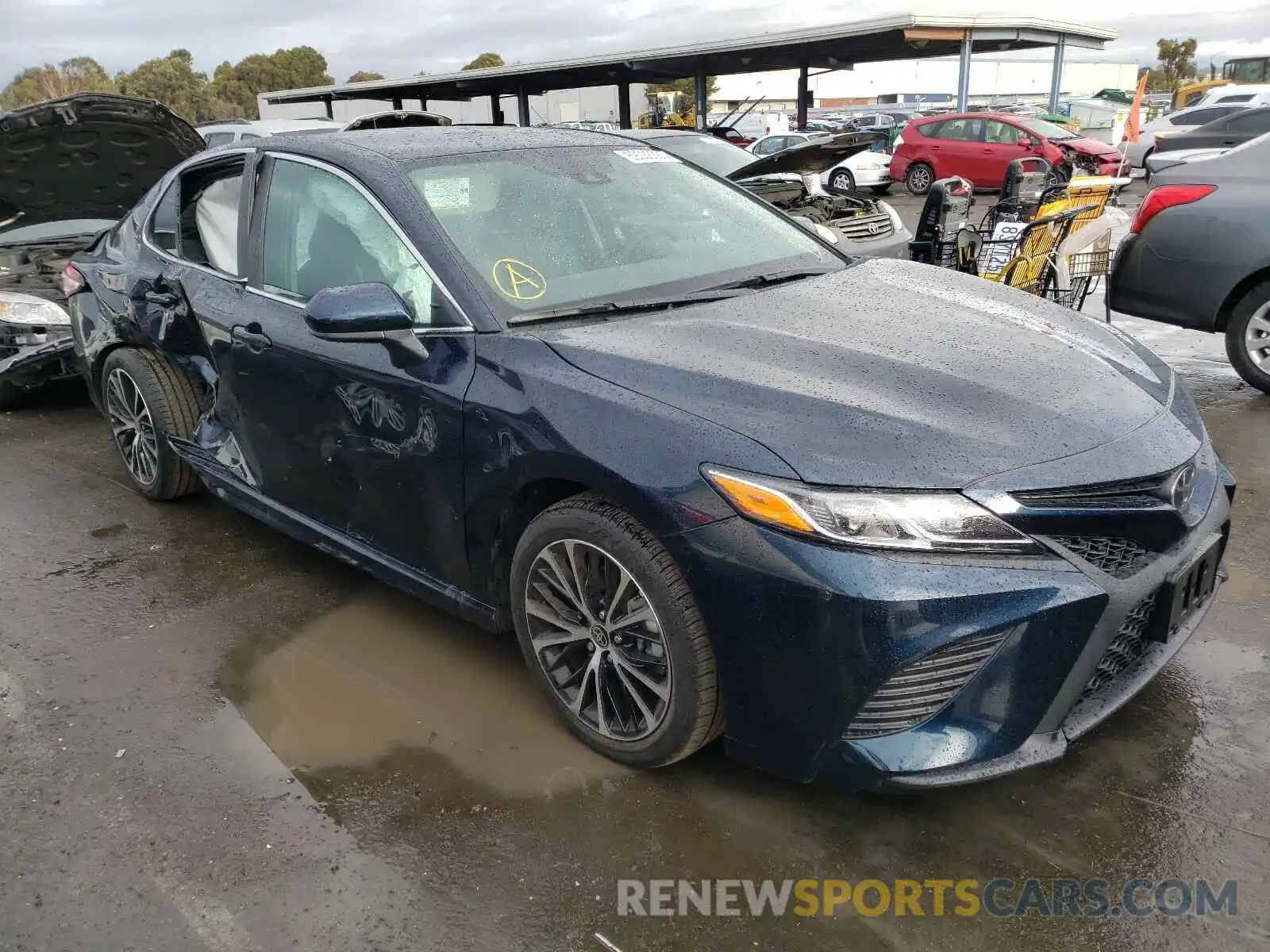 1 Photograph of a damaged car 4T1G11AK4LU978124 TOYOTA CAMRY 2020