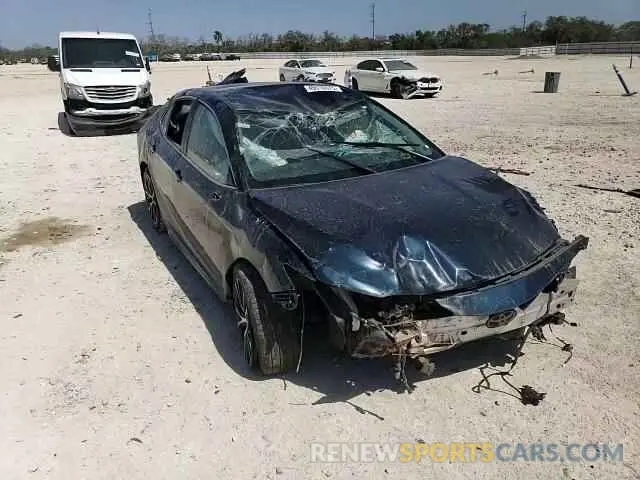 10 Photograph of a damaged car 4T1G11AK4LU987972 TOYOTA CAMRY 2020