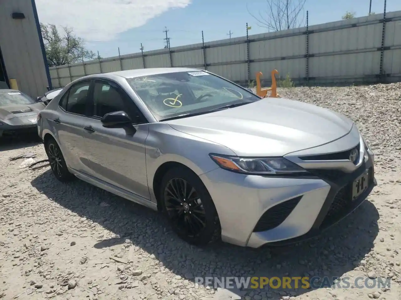 1 Photograph of a damaged car 4T1G11AK5LU302815 TOYOTA CAMRY 2020