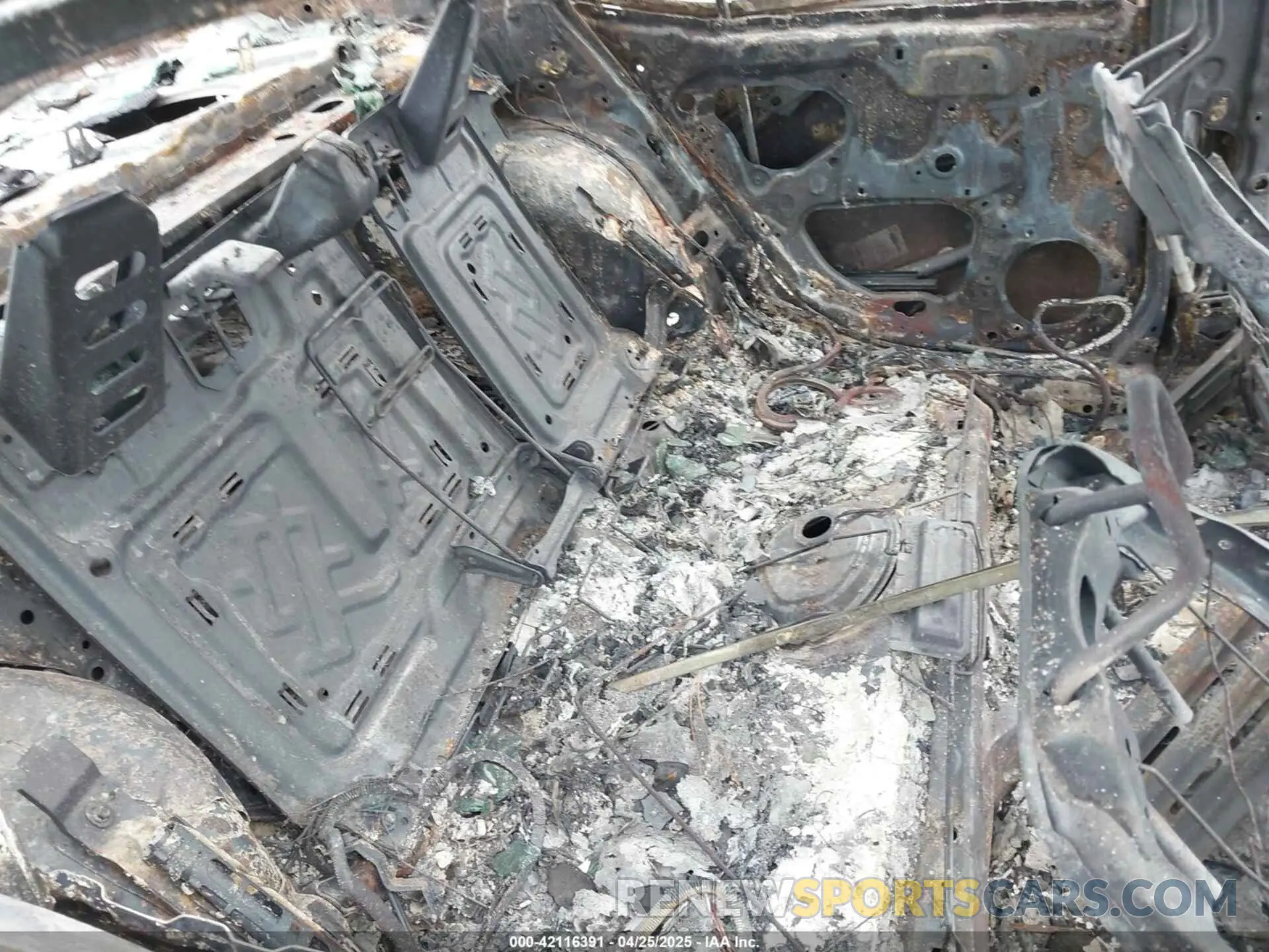 8 Photograph of a damaged car 4T1G11AK5LU306847 TOYOTA CAMRY 2020