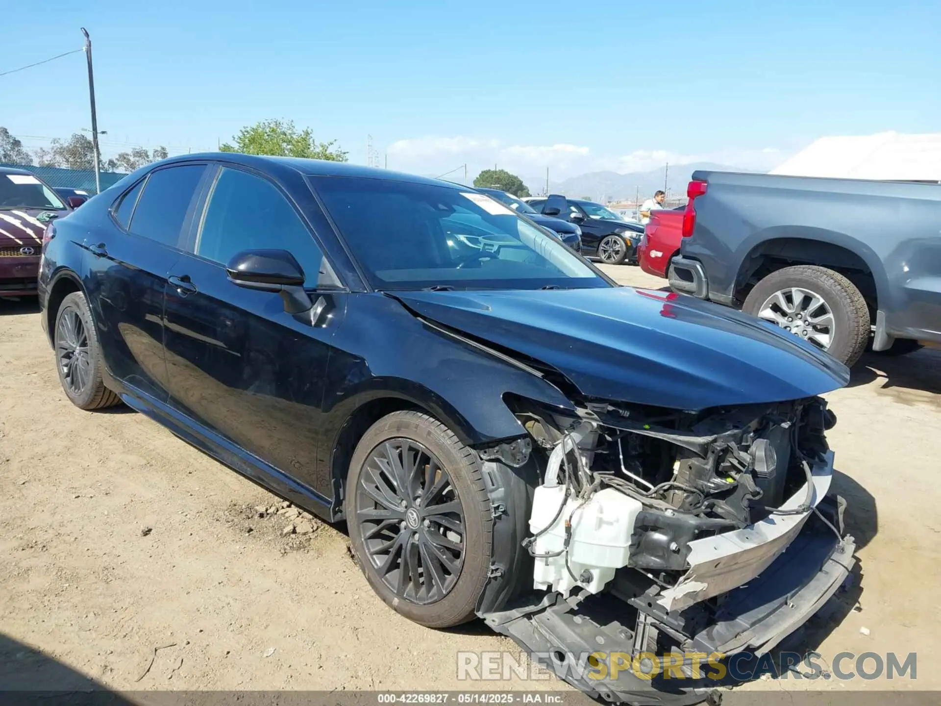 1 Photograph of a damaged car 4T1G11AK5LU309456 TOYOTA CAMRY 2020