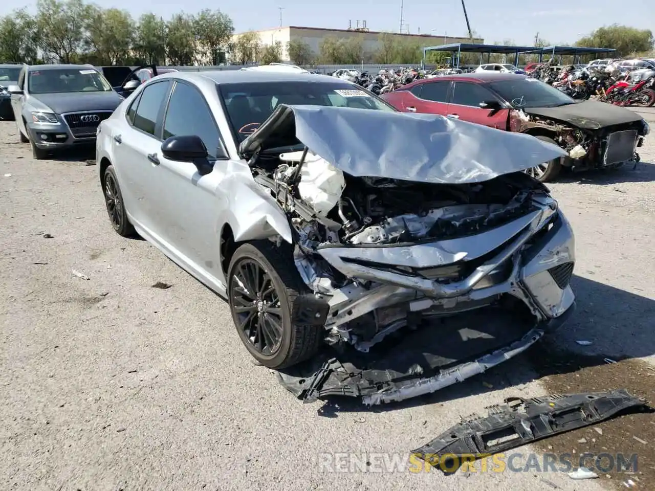 1 Photograph of a damaged car 4T1G11AK5LU310283 TOYOTA CAMRY 2020