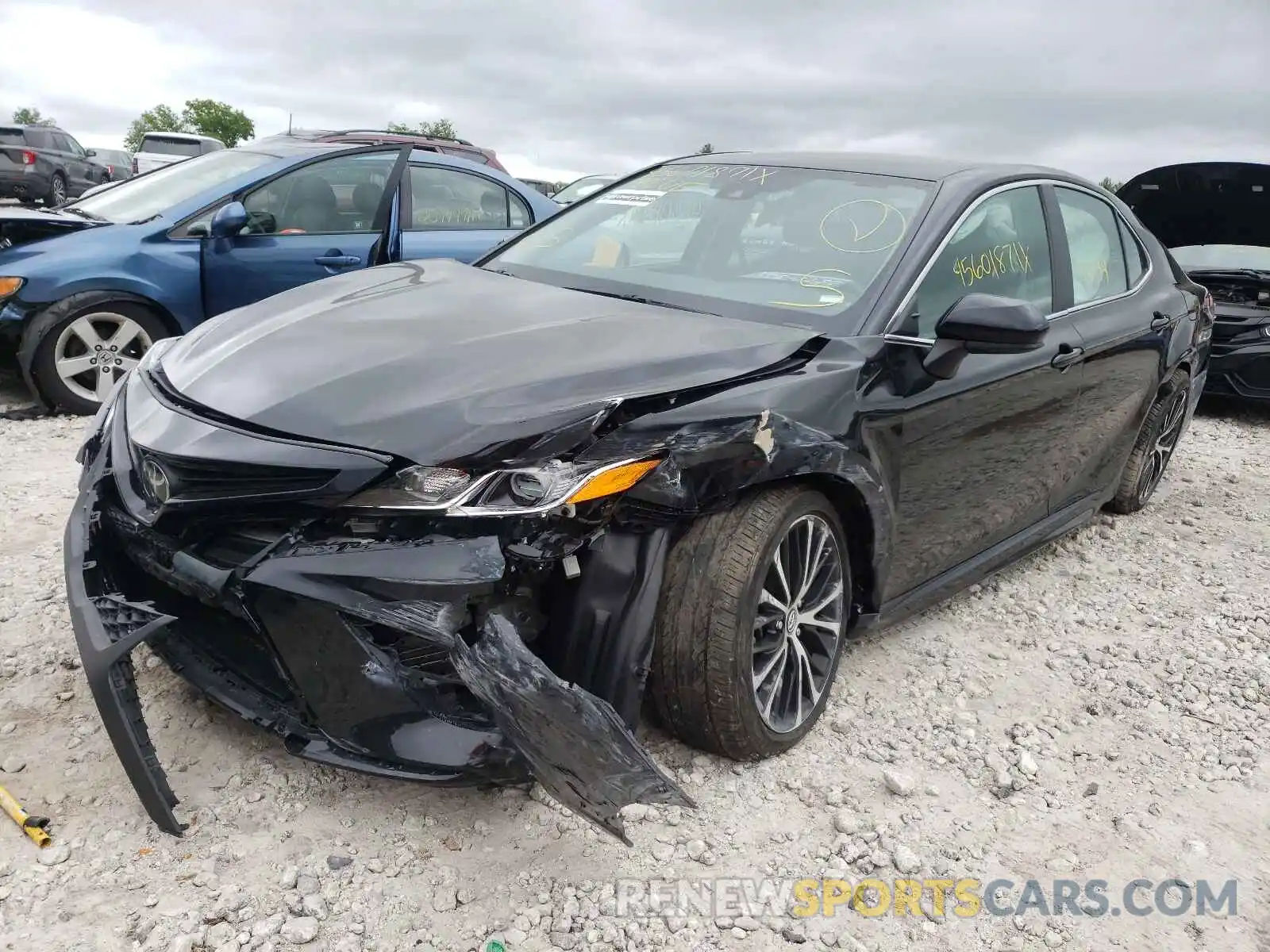 2 Photograph of a damaged car 4T1G11AK5LU330128 TOYOTA CAMRY 2020