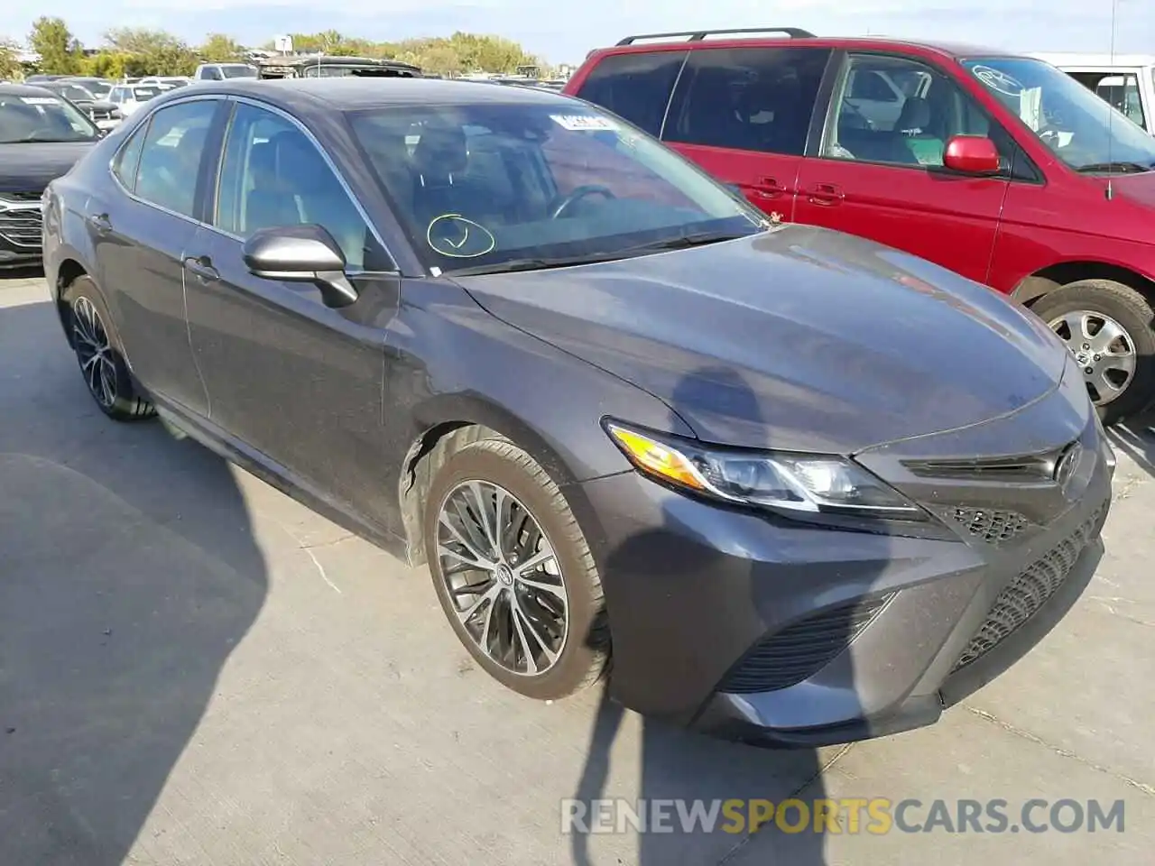 1 Photograph of a damaged car 4T1G11AK5LU333577 TOYOTA CAMRY 2020