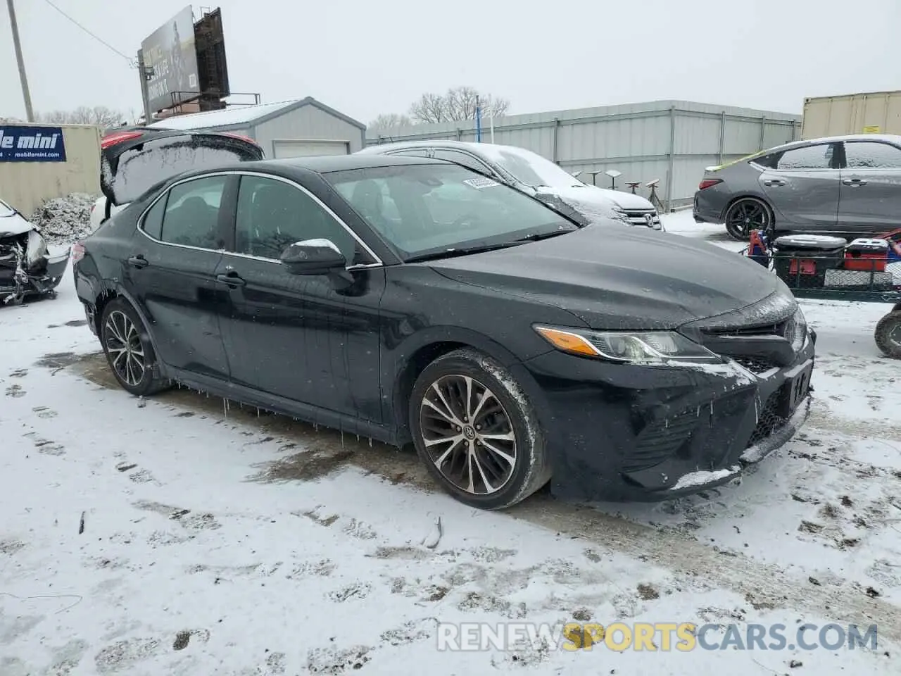 4 Photograph of a damaged car 4T1G11AK5LU342781 TOYOTA CAMRY 2020