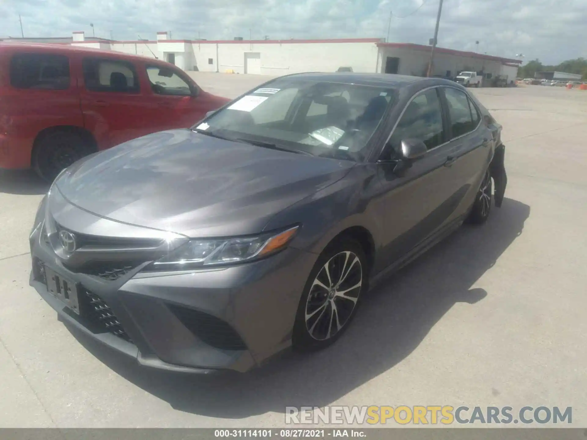 2 Photograph of a damaged car 4T1G11AK5LU343025 TOYOTA CAMRY 2020