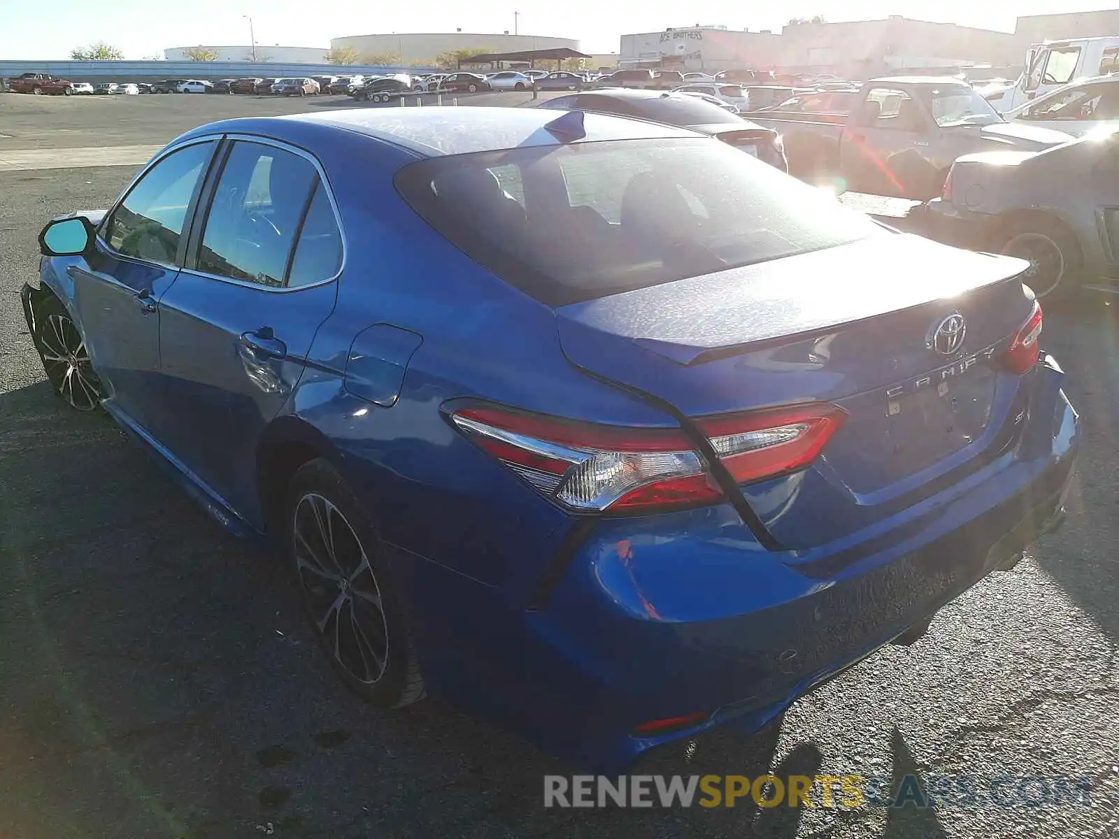 3 Photograph of a damaged car 4T1G11AK5LU346166 TOYOTA CAMRY 2020