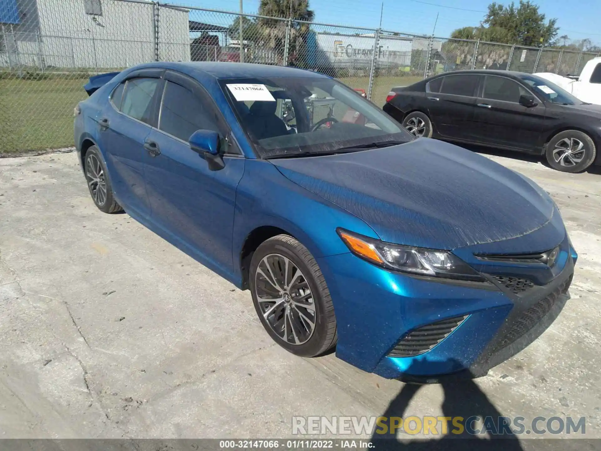 1 Photograph of a damaged car 4T1G11AK5LU351285 TOYOTA CAMRY 2020