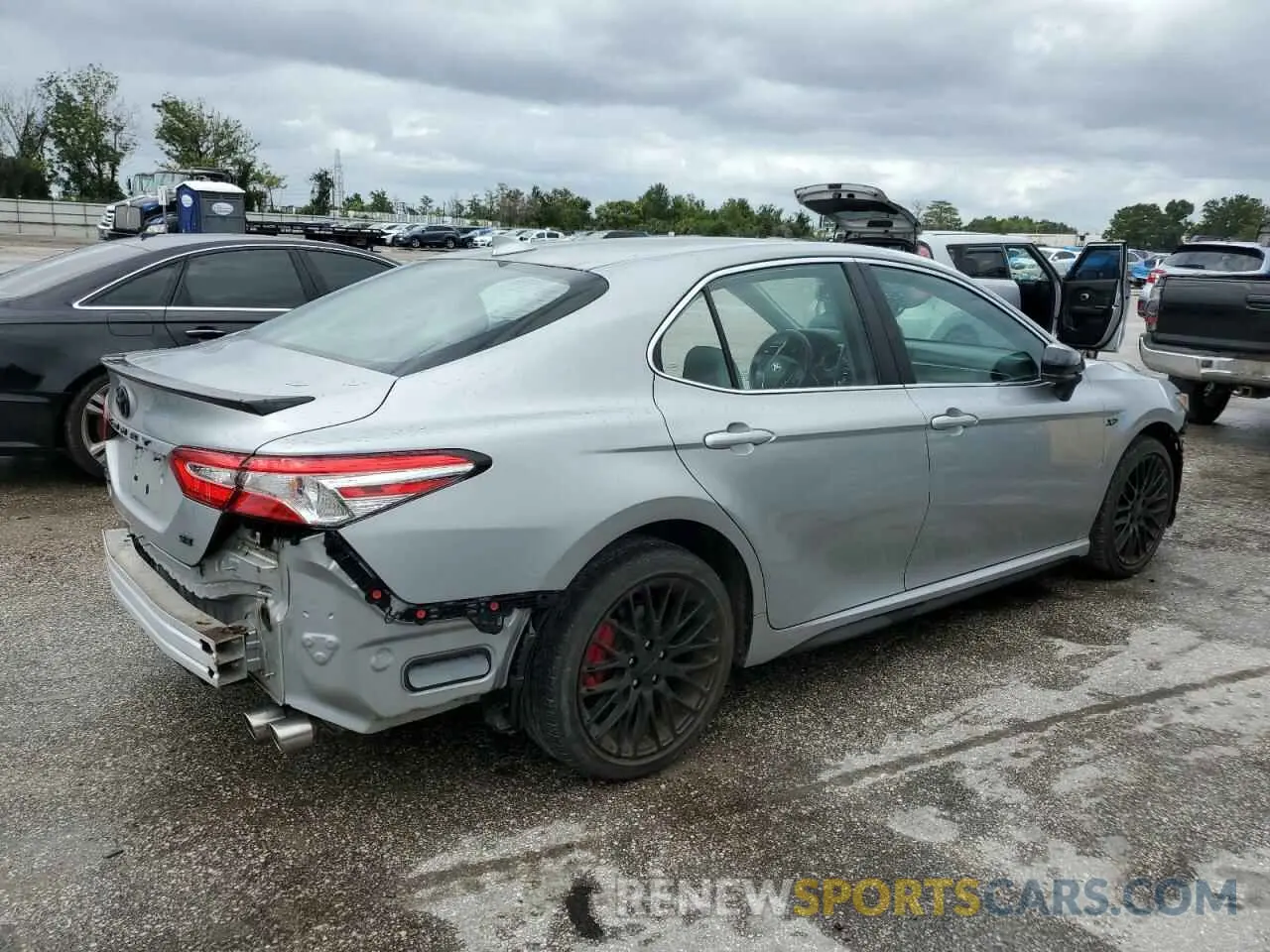 3 Photograph of a damaged car 4T1G11AK5LU351626 TOYOTA CAMRY 2020