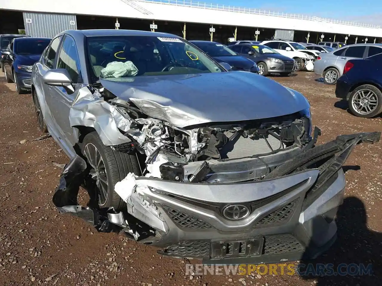 1 Photograph of a damaged car 4T1G11AK5LU352453 TOYOTA CAMRY 2020