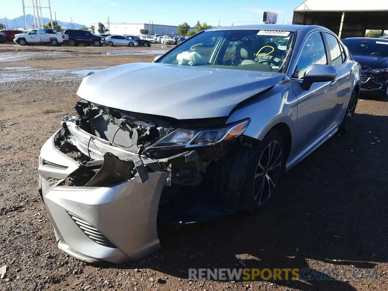 2 Photograph of a damaged car 4T1G11AK5LU352453 TOYOTA CAMRY 2020