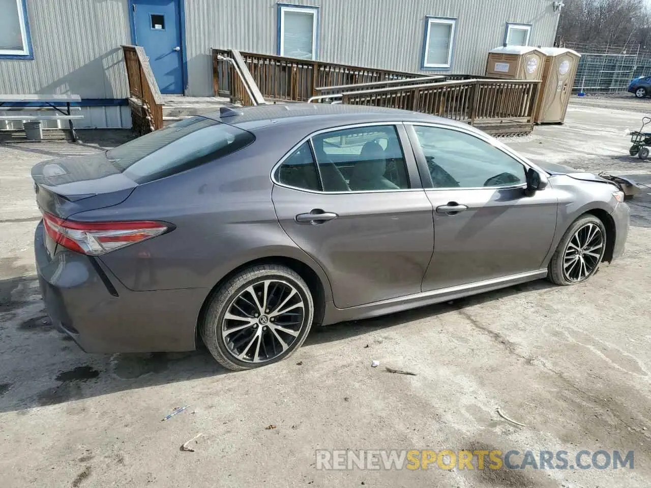 3 Photograph of a damaged car 4T1G11AK5LU353358 TOYOTA CAMRY 2020