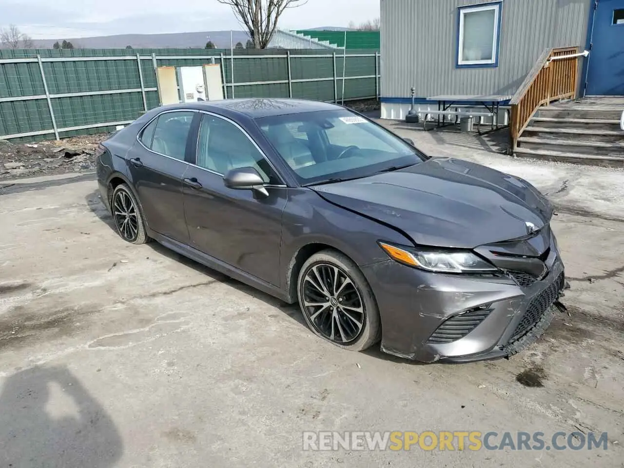 4 Photograph of a damaged car 4T1G11AK5LU353358 TOYOTA CAMRY 2020
