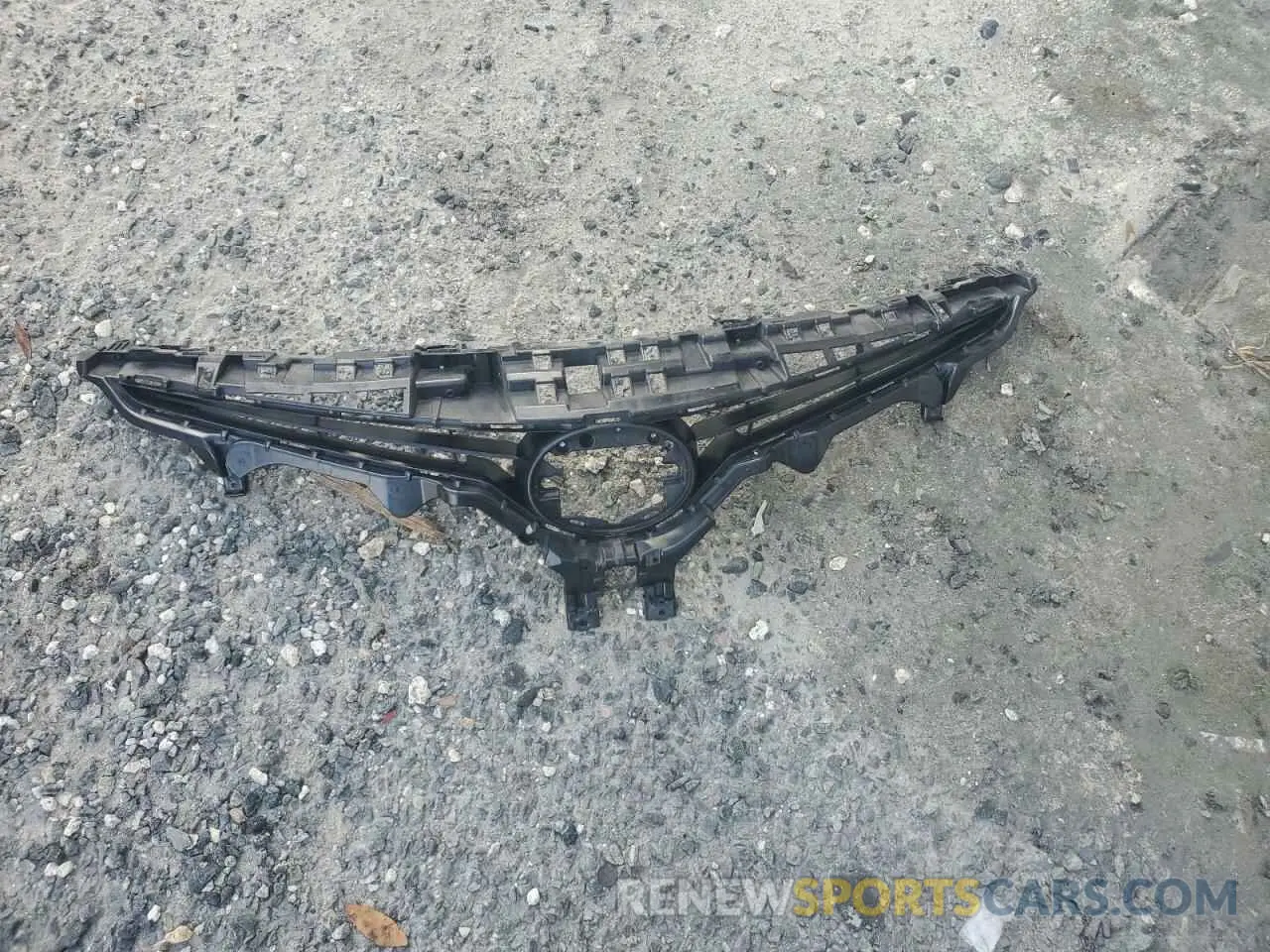 14 Photograph of a damaged car 4T1G11AK5LU356048 TOYOTA CAMRY 2020
