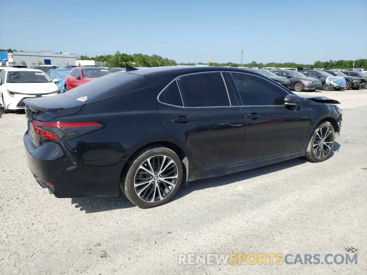 3 Photograph of a damaged car 4T1G11AK5LU356048 TOYOTA CAMRY 2020