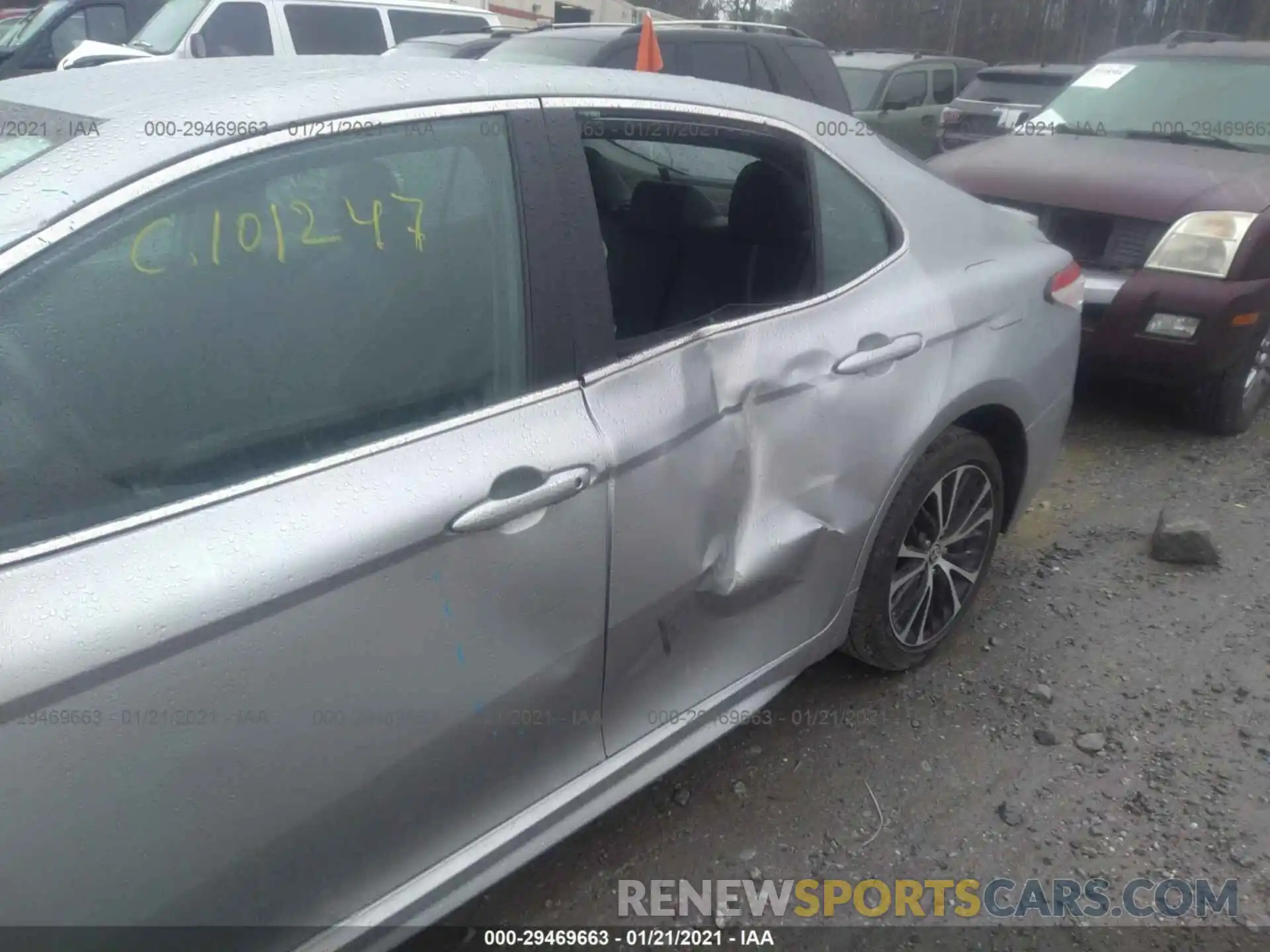 6 Photograph of a damaged car 4T1G11AK5LU358768 TOYOTA CAMRY 2020