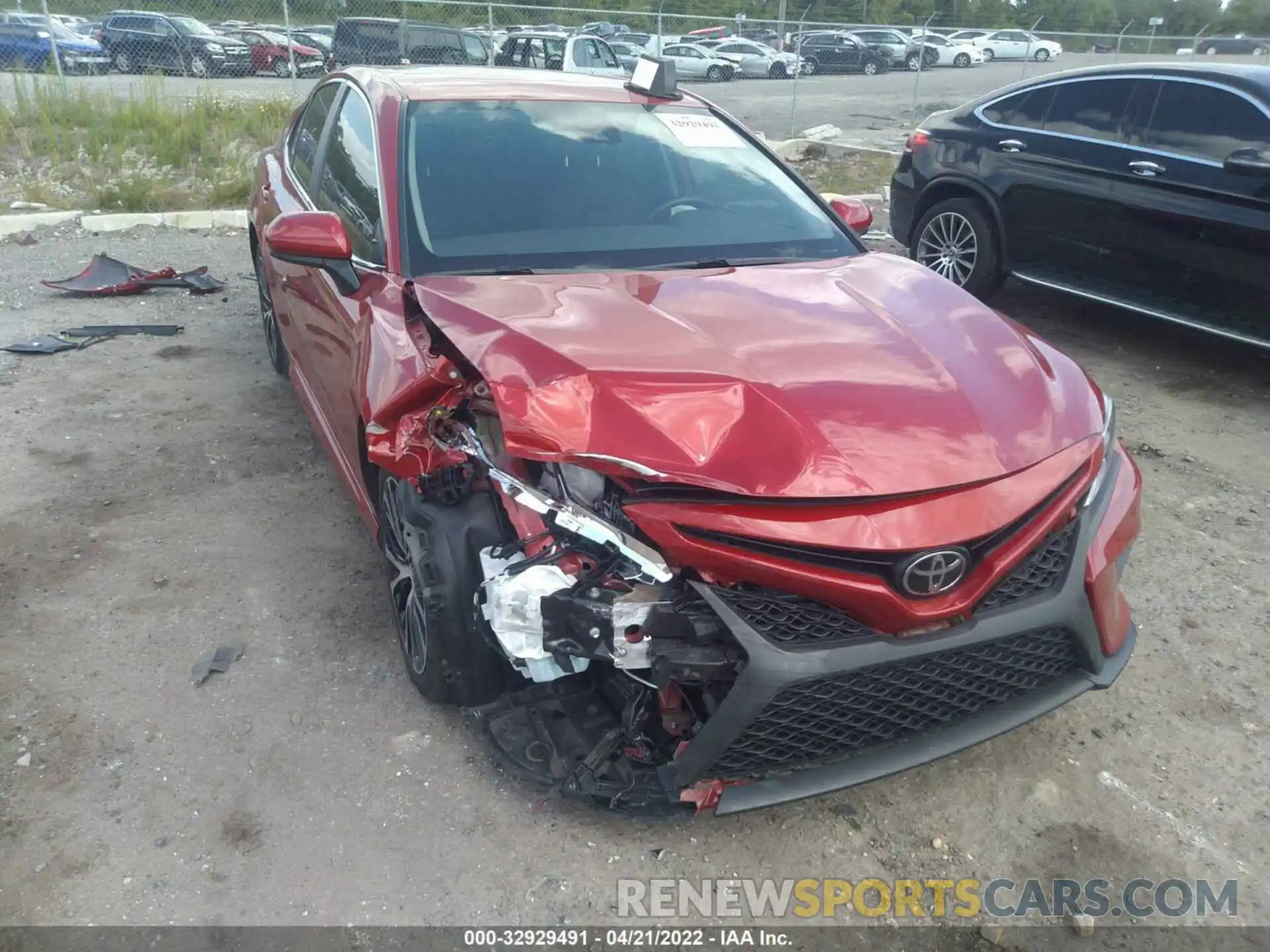 6 Photograph of a damaged car 4T1G11AK5LU358799 TOYOTA CAMRY 2020