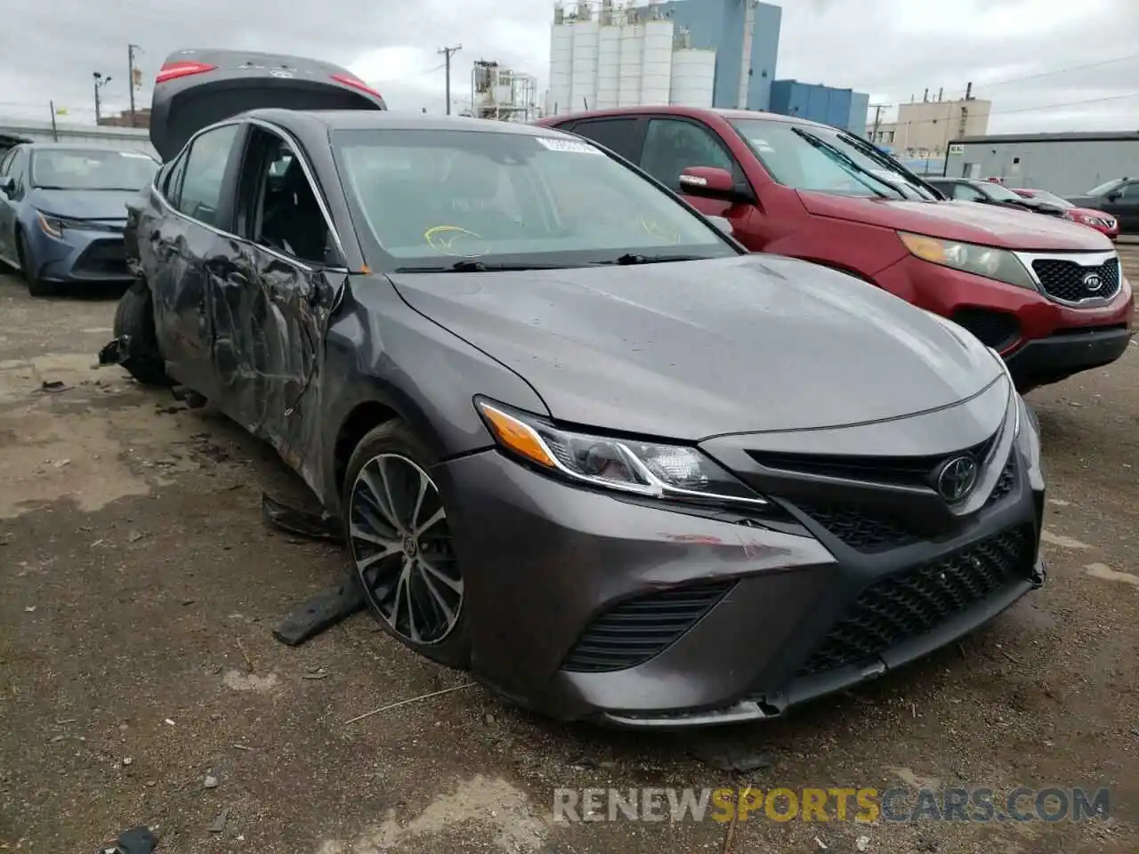 1 Photograph of a damaged car 4T1G11AK5LU362237 TOYOTA CAMRY 2020