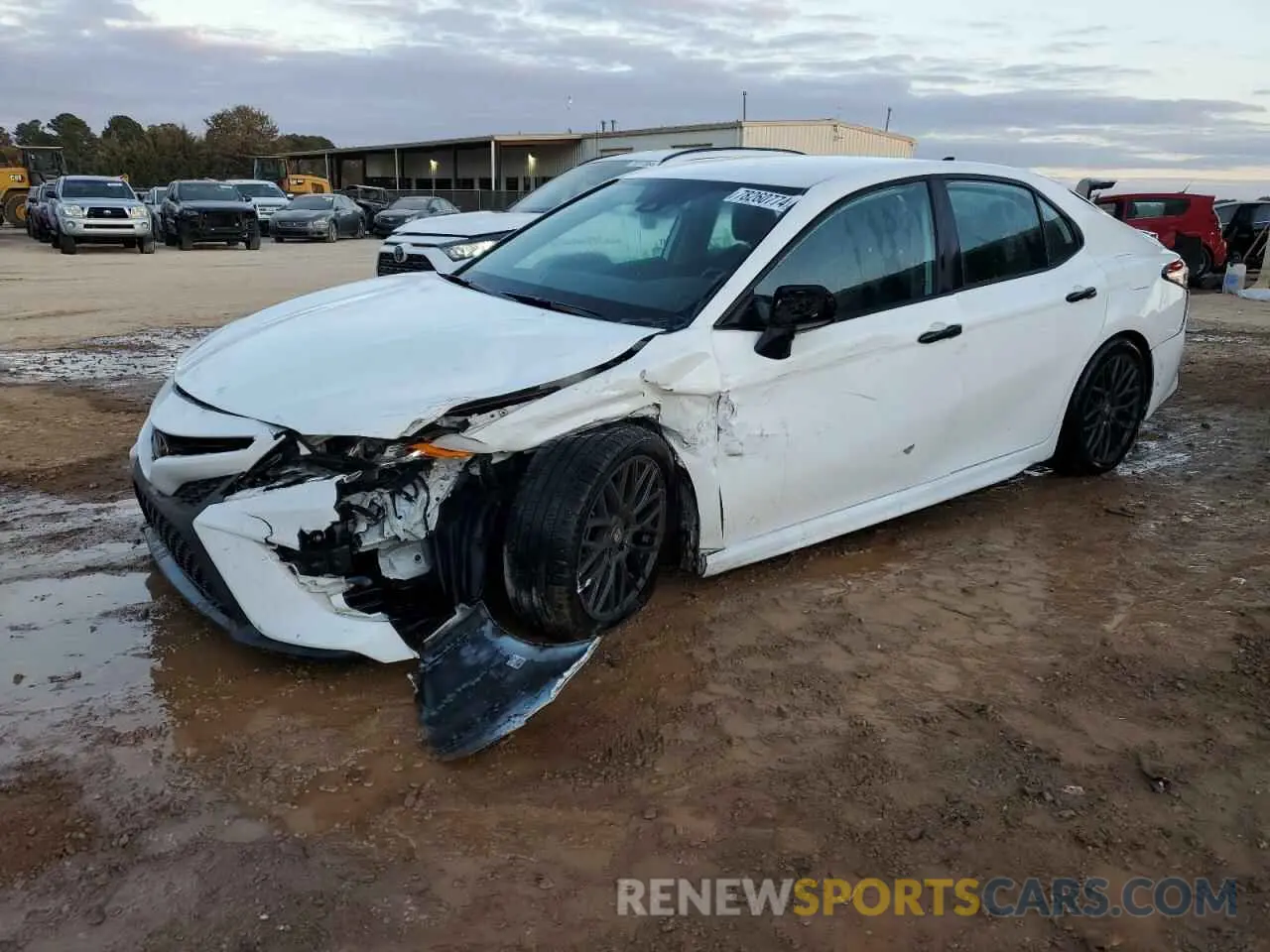1 Photograph of a damaged car 4T1G11AK5LU365008 TOYOTA CAMRY 2020