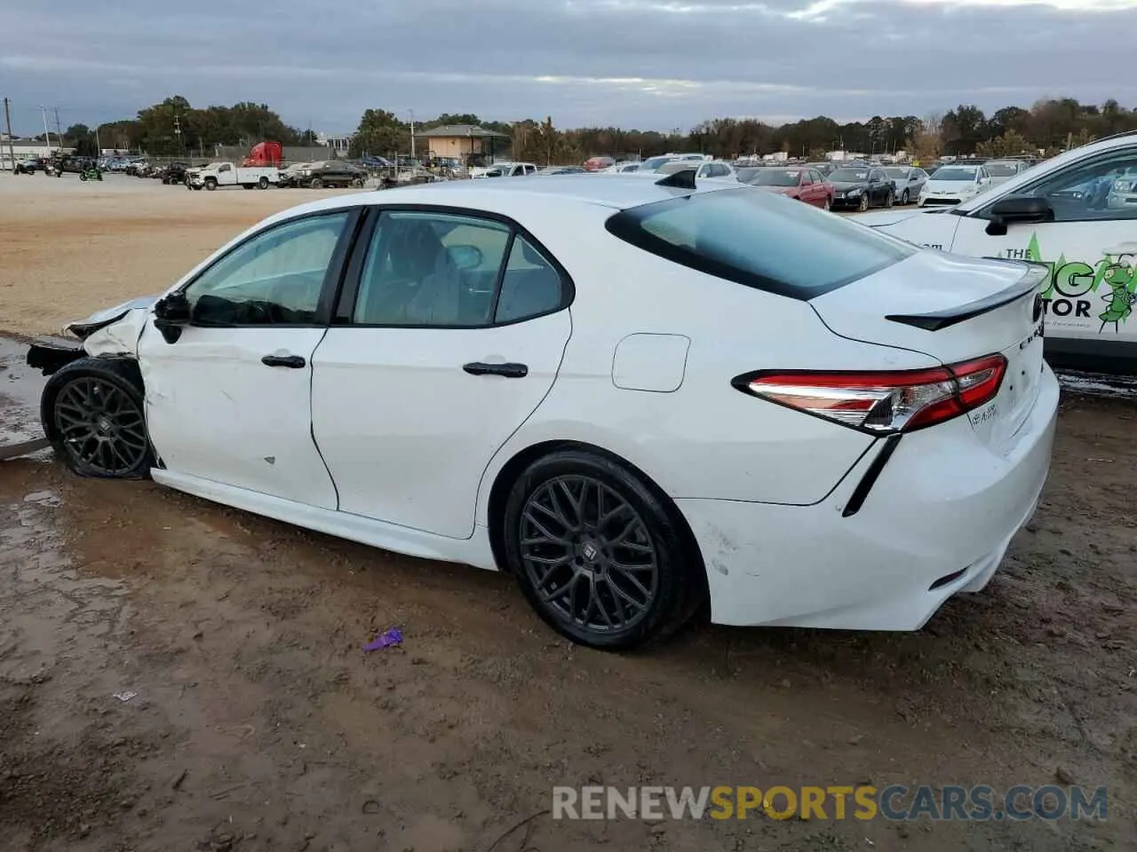 2 Photograph of a damaged car 4T1G11AK5LU365008 TOYOTA CAMRY 2020
