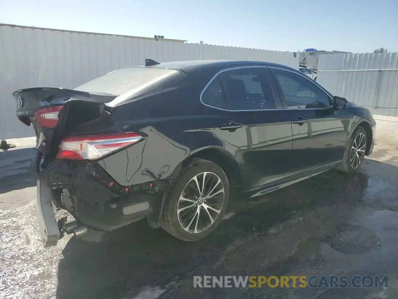 3 Photograph of a damaged car 4T1G11AK5LU365753 TOYOTA CAMRY 2020